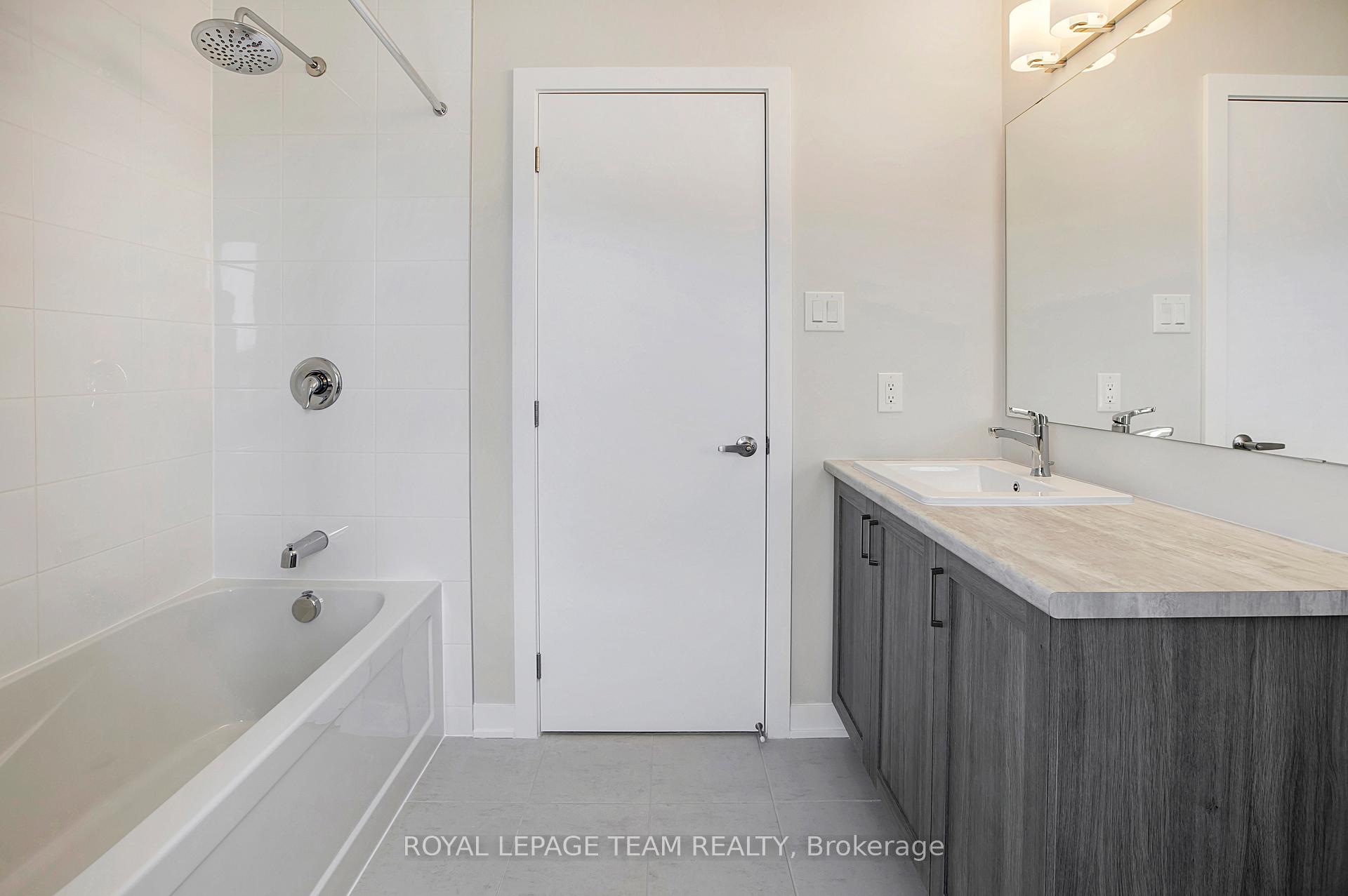 Photo 17 of 1915 Elevation Road, Ottawa, Barrhaven - Half Moon Bay — HOMEH