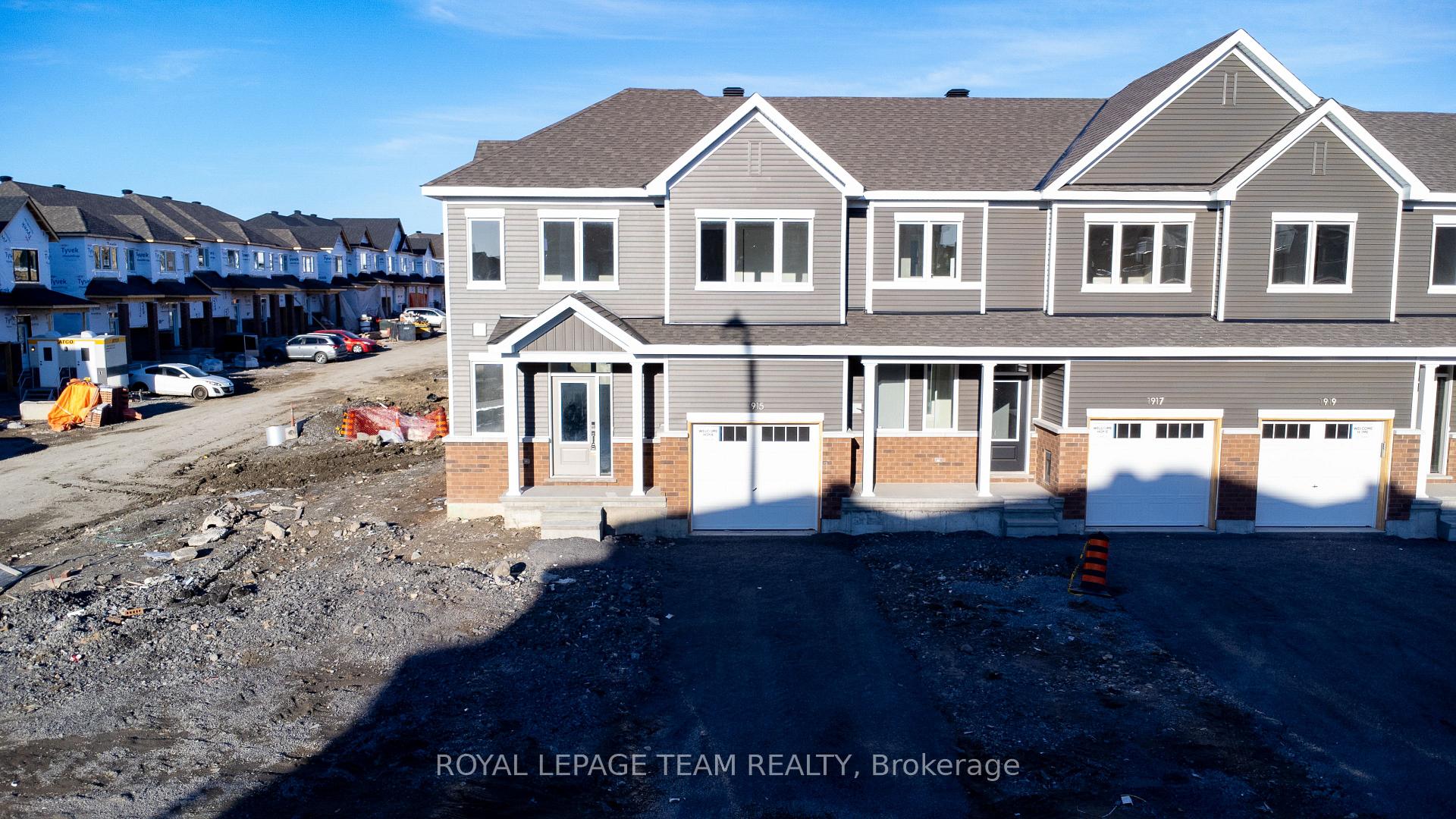 Photo 24 of 1915 Elevation Road, Ottawa, Barrhaven - Half Moon Bay — HOMEH