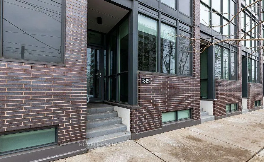 Photo 3 of Unit TH155, 38 Howard Park Avenue, Toronto, Roncesvalles — HOMEH