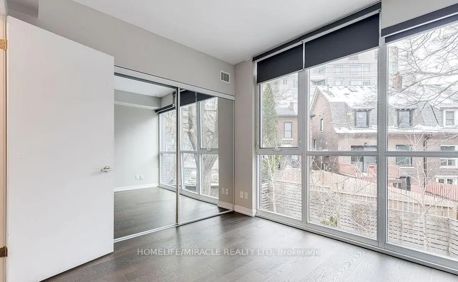 Photo 4 of Unit TH155, 38 Howard Park Avenue, Toronto, Roncesvalles — HOMEH