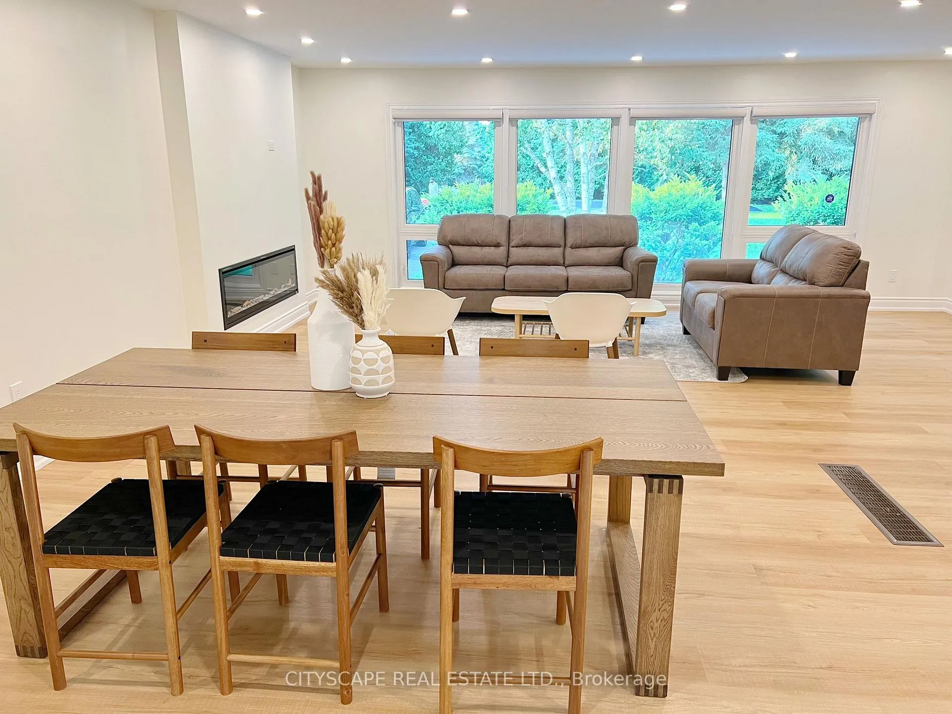 Photo 24 of 14192 Mount Pleasant Road, Caledon, Bolton North — HOMEH
