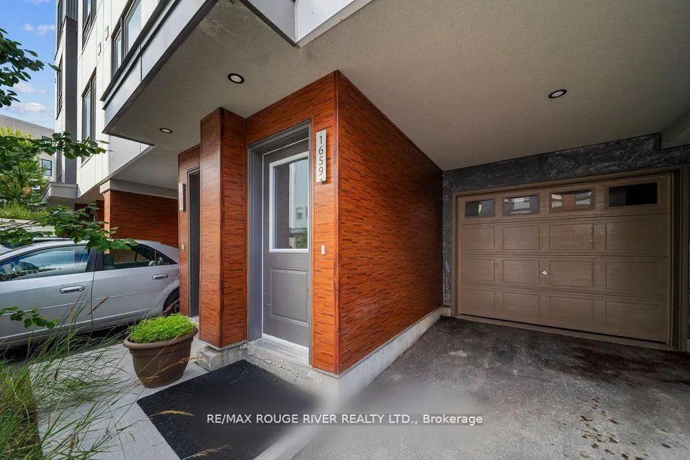 Photo 2 of 1659 Pleasure Valley Path, Oshawa, Samac — HOMEH