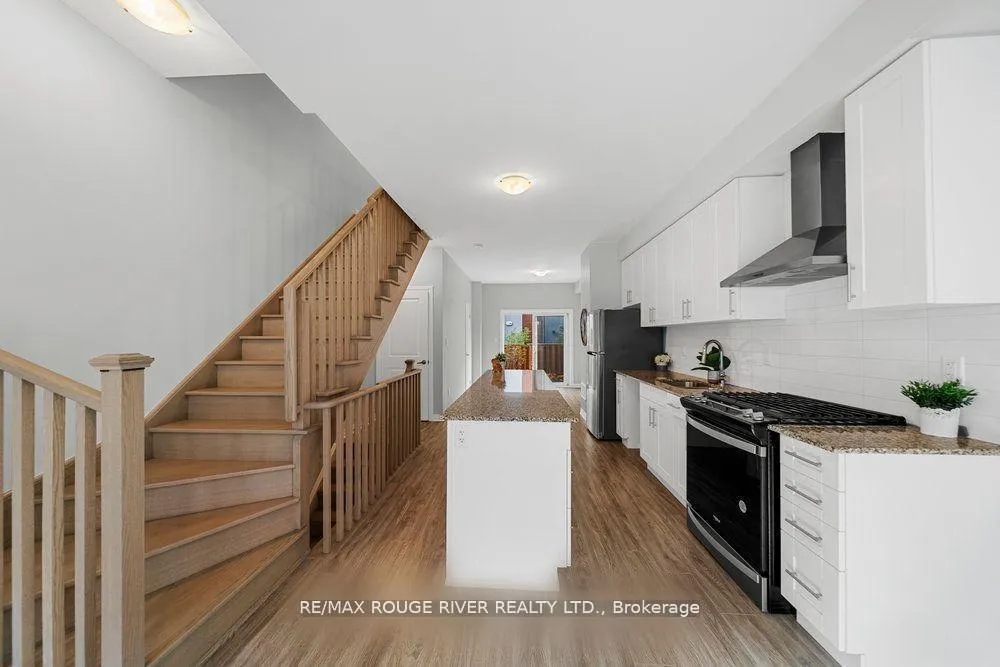 Photo 9 of 1659 Pleasure Valley Path, Oshawa, Samac — HOMEH