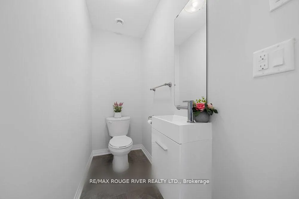 Photo 10 of 1659 Pleasure Valley Path, Oshawa, Samac — HOMEH