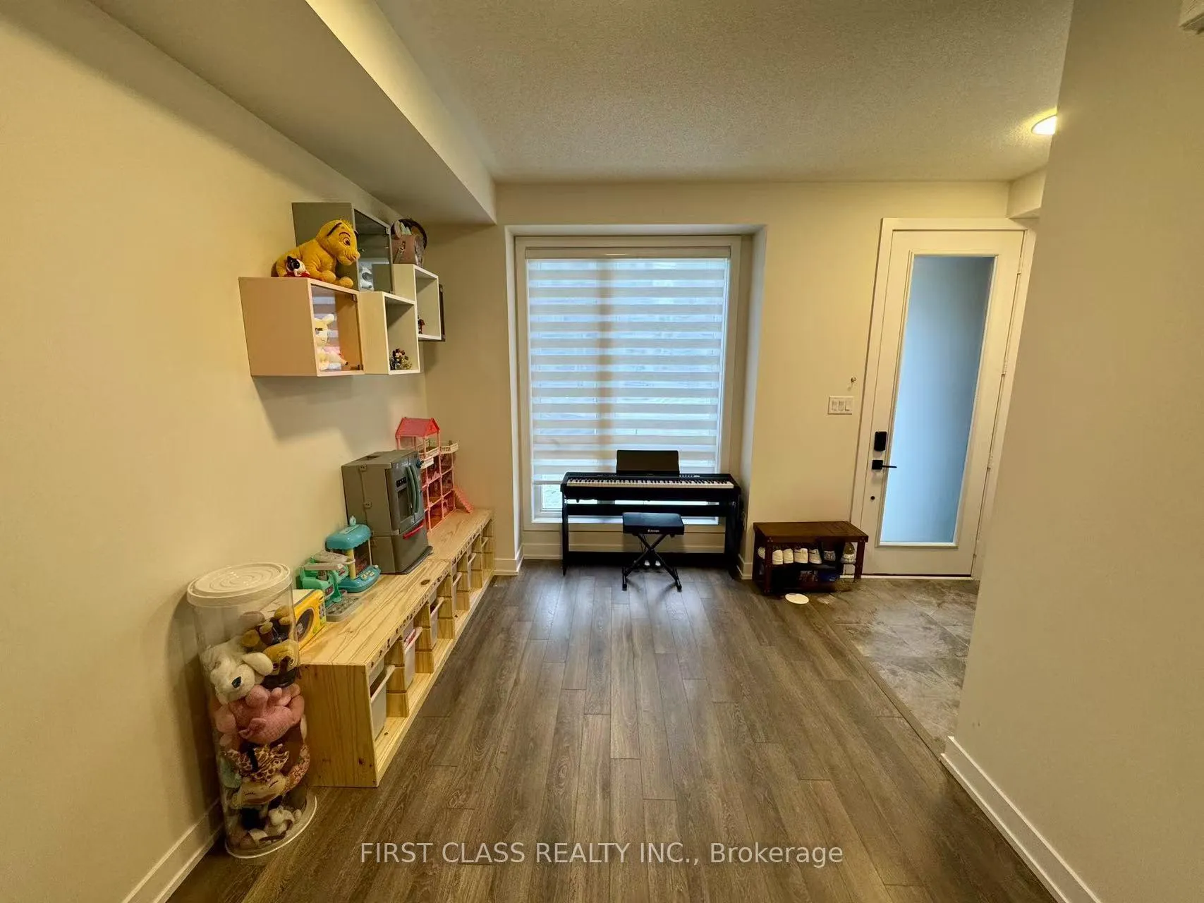 Photo 5 of 108 Stauffer Crescent, Markham, Cornell — HOMEH