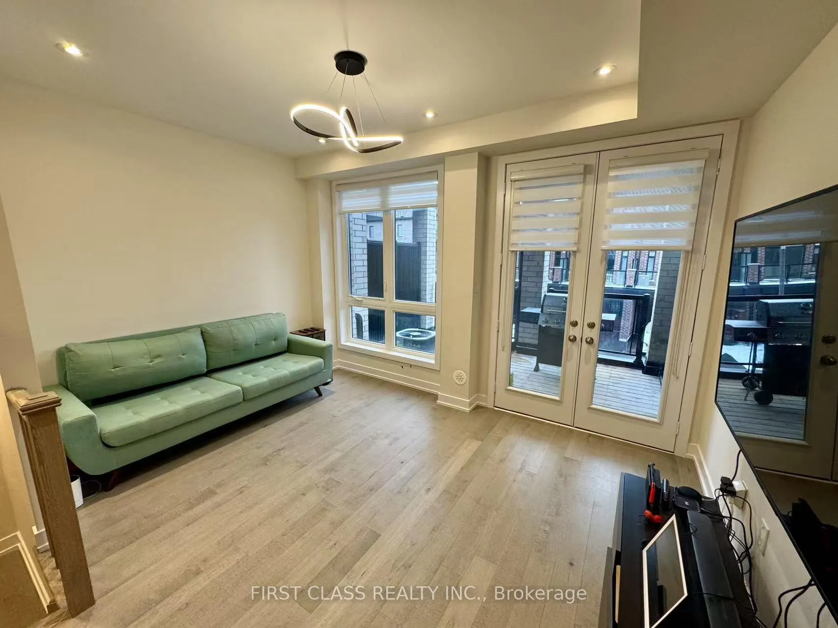 Photo 8 of 108 Stauffer Crescent, Markham, Cornell — HOMEH