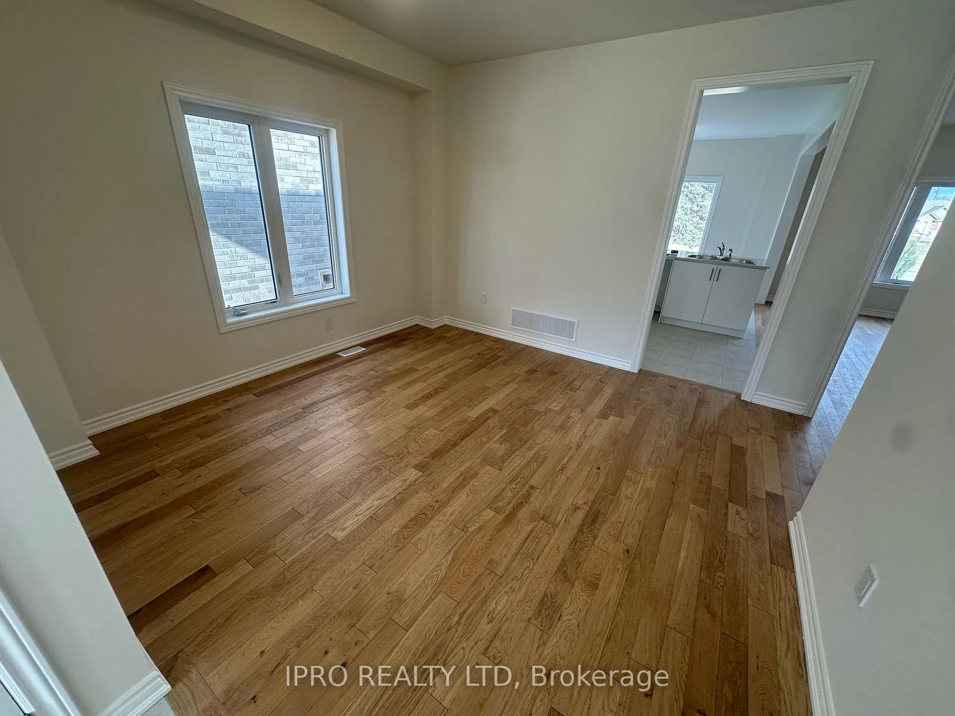 Photo 5 of 9 Lawrence D Pridham Avenue, New Tecumseth, Rural New Tecumseth — HOMEH
