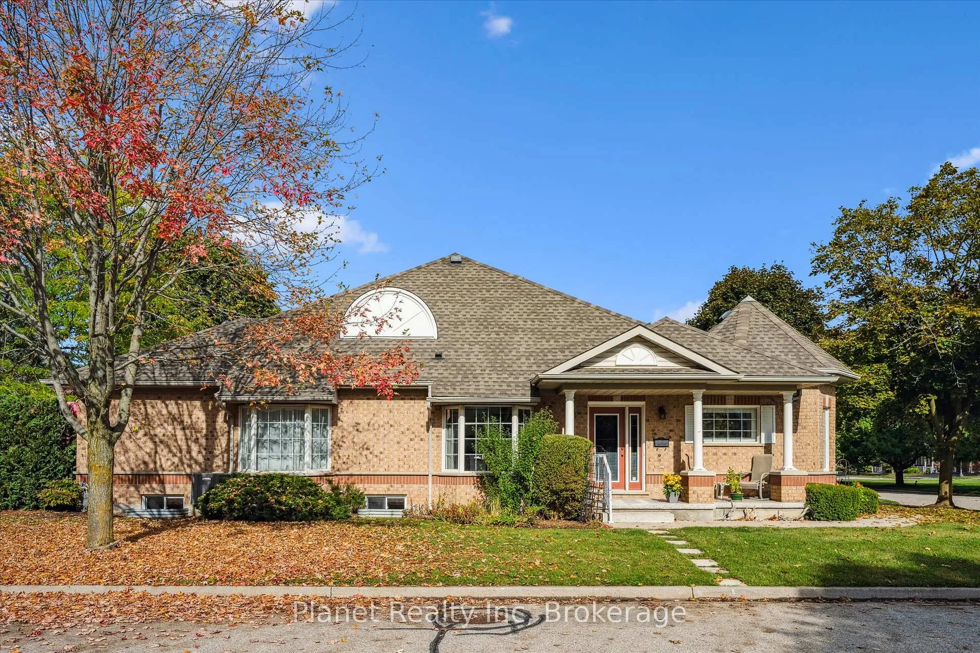 Photo 1 of 27 Village Green Drive, Guelph, Village By The Arboretum — HOMEH