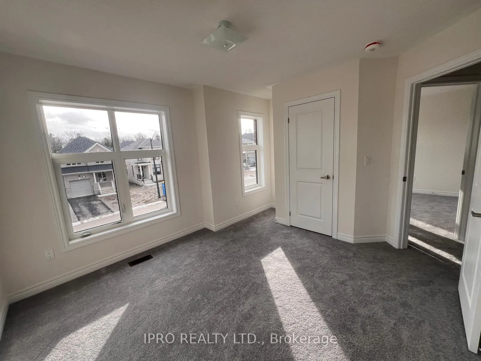 Photo 16 of 1302 Davis Loop, Innisfil, Lefroy — HOMEH