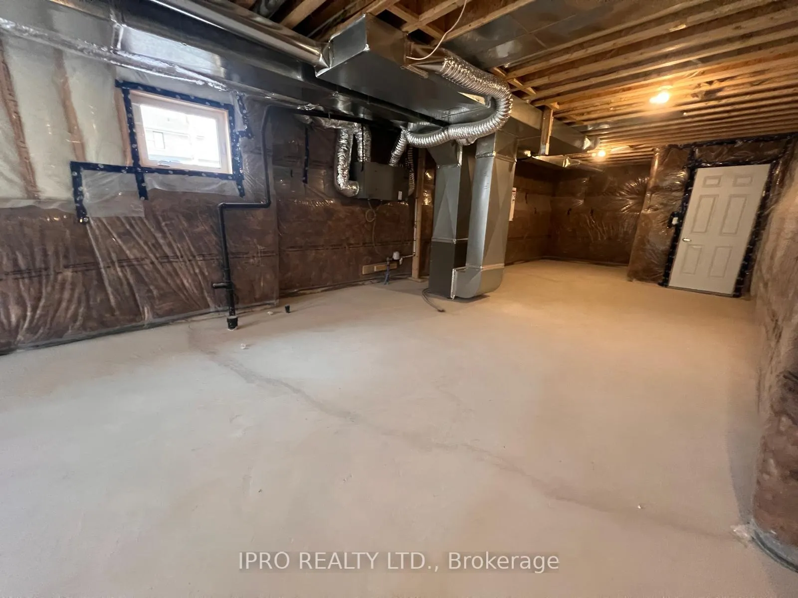 Photo 23 of 1302 Davis Loop, Innisfil, Lefroy — HOMEH
