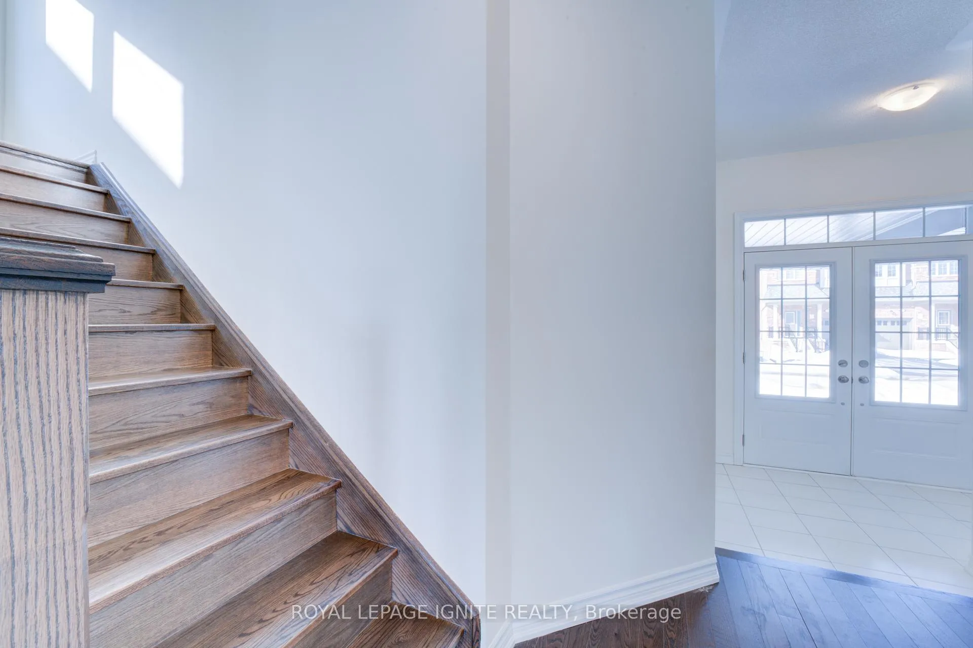 Photo 11 of 119 Robin Trail, Scugog, Port Perry — HOMEH