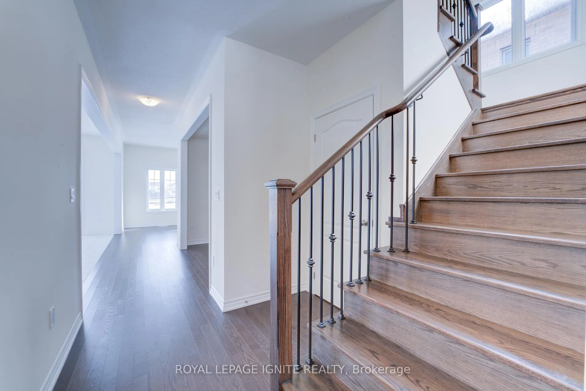 Photo 13 of 119 Robin Trail, Scugog, Port Perry — HOMEH