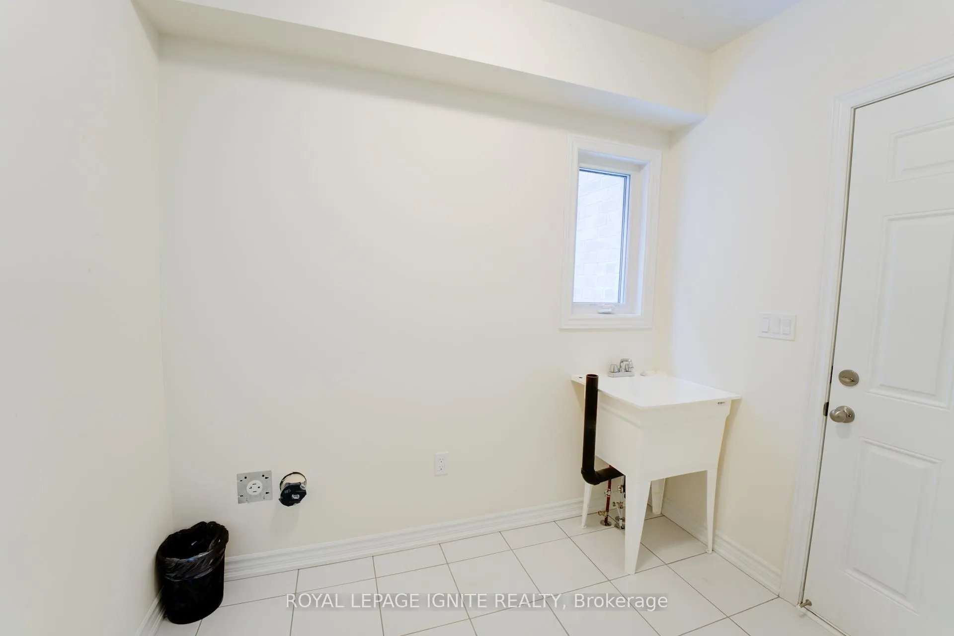 Photo 23 of 119 Robin Trail, Scugog, Port Perry — HOMEH