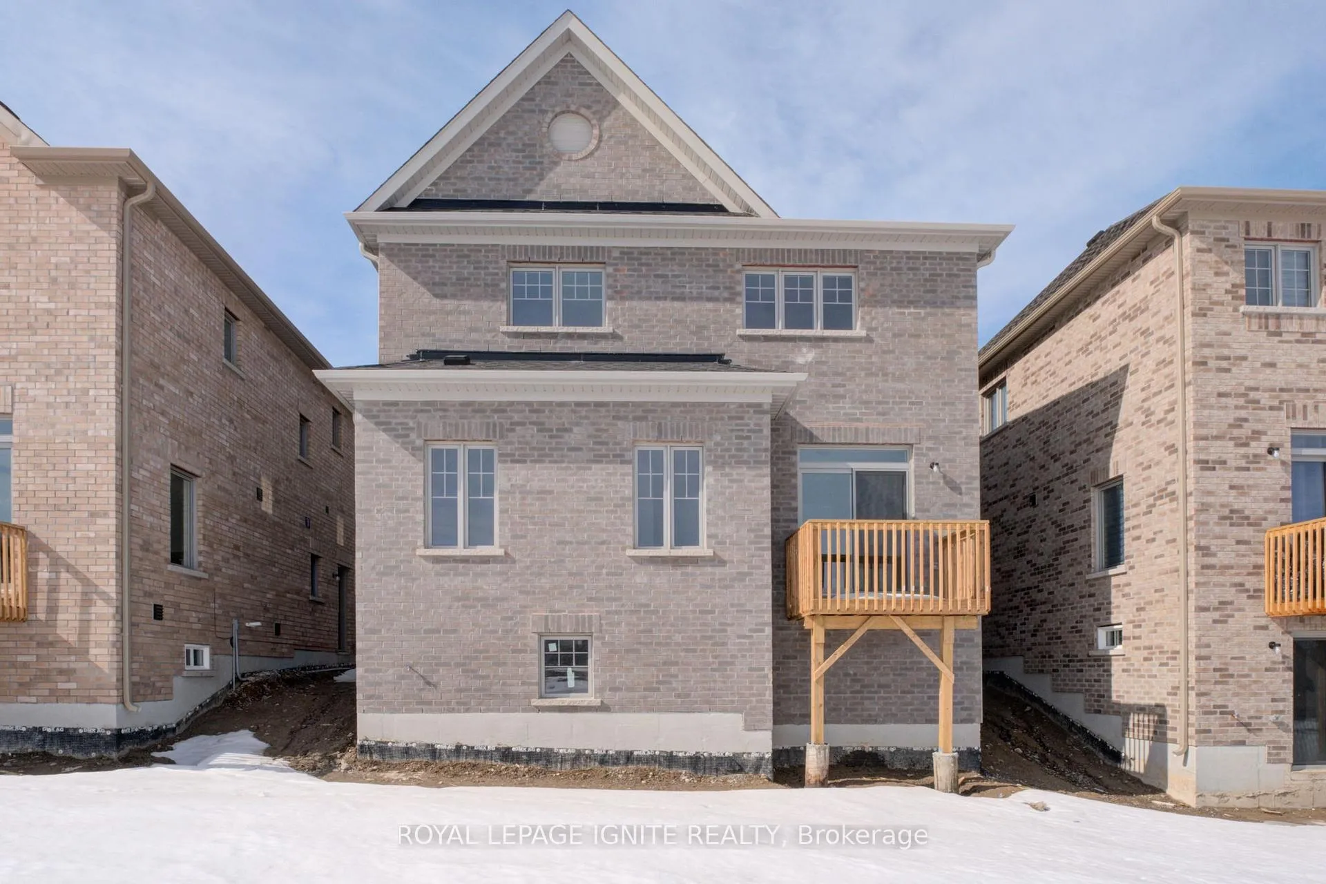 Photo 42 of 119 Robin Trail, Scugog, Port Perry — HOMEH