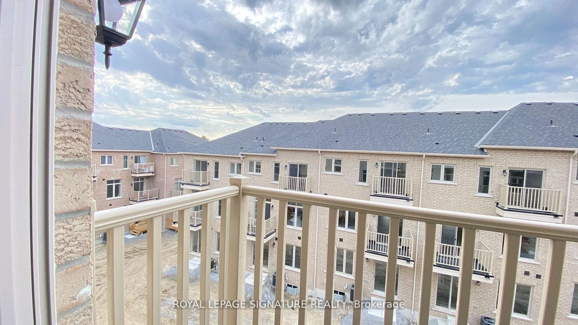 Photo 20 of 20 Thomas Hope Lane, Markham, Cedarwood — HOMEH