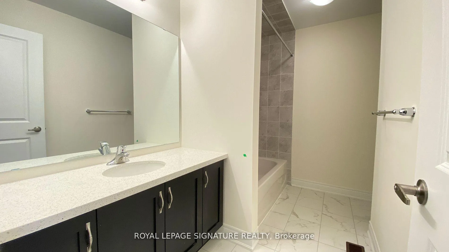 Photo 23 of 20 Thomas Hope Lane, Markham, Cedarwood — HOMEH