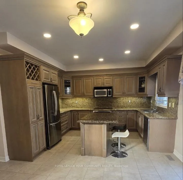 Photo 10 of 271 Forest Run Boulevard, Vaughan, Patterson — HOMEH