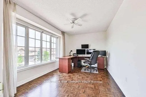 Photo 15 of 271 Forest Run Boulevard, Vaughan, Patterson — HOMEH