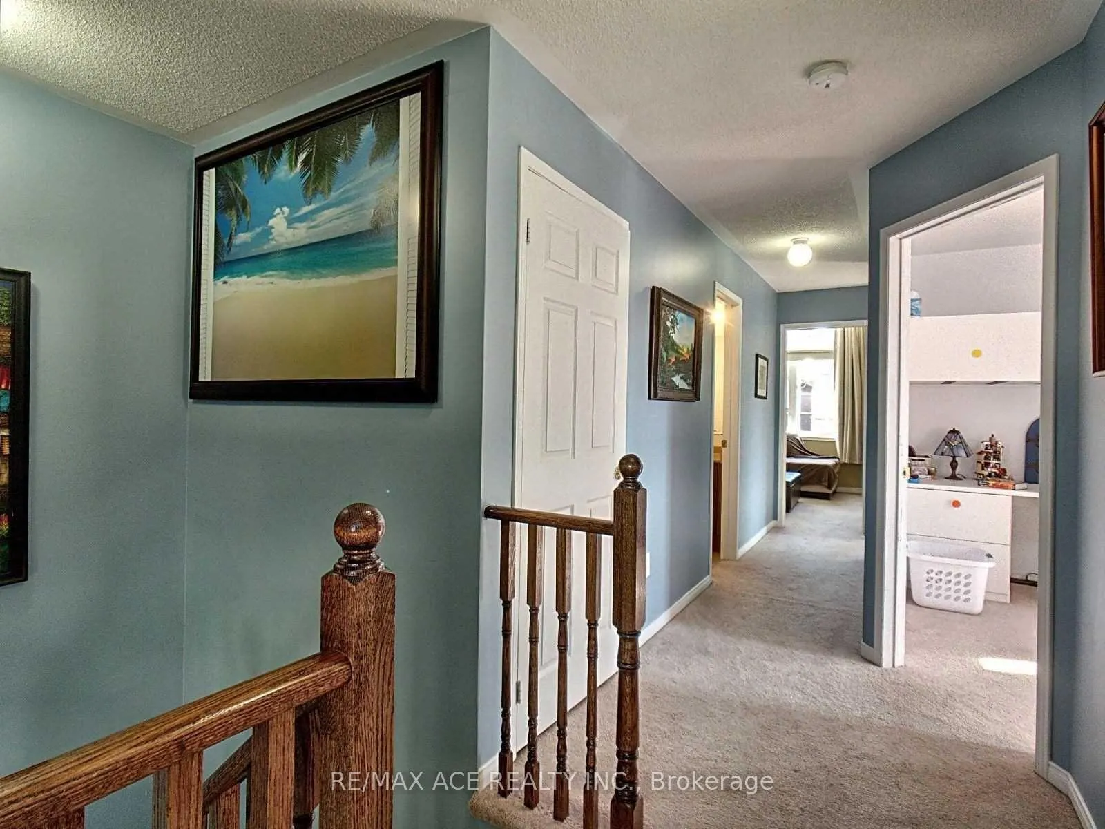 Photo 4 of 102 Goss Lane, Ajax, Central East — HOMEH
