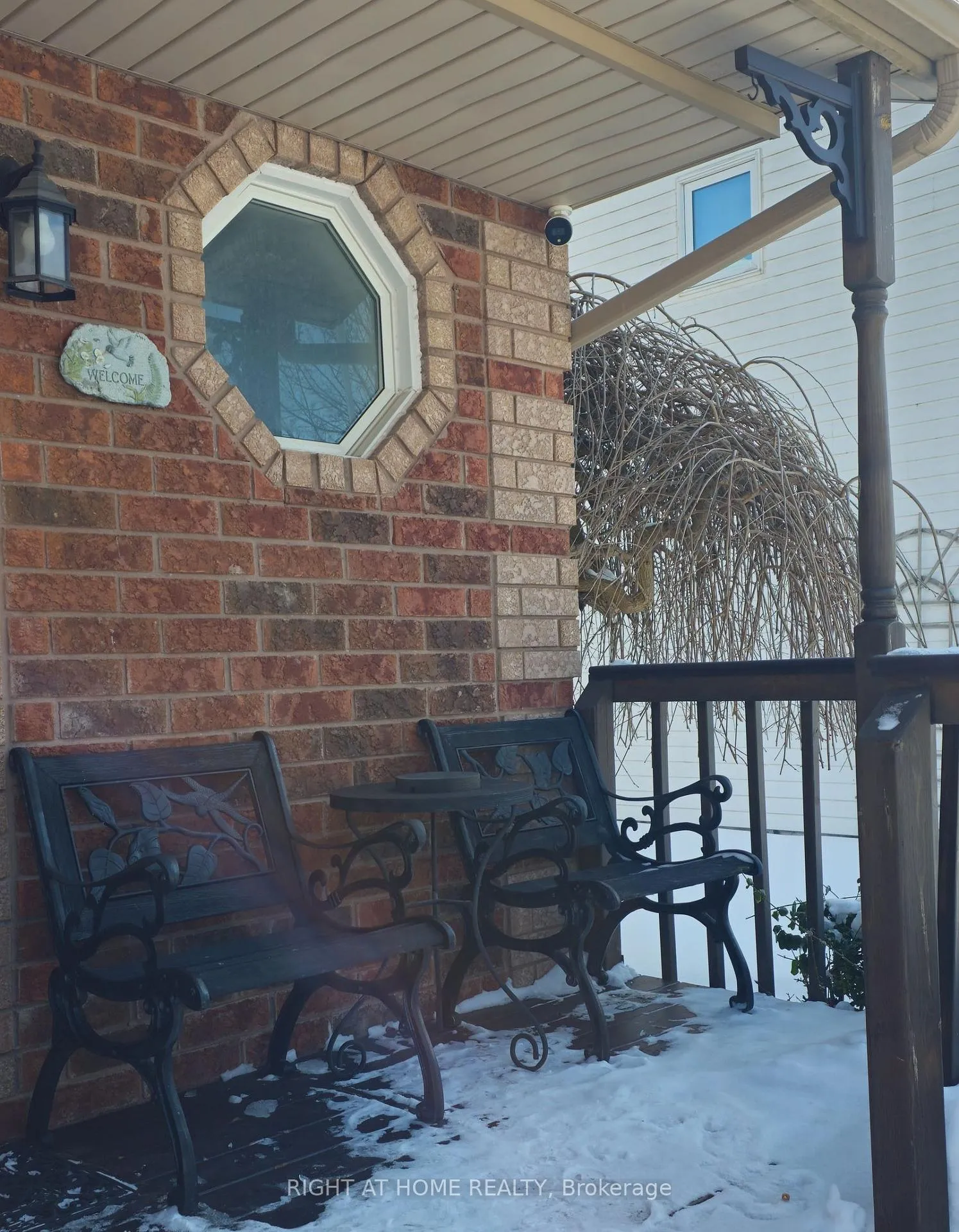 Photo 2 of 3 Wessenger Drive, Barrie, Holly — HOMEH