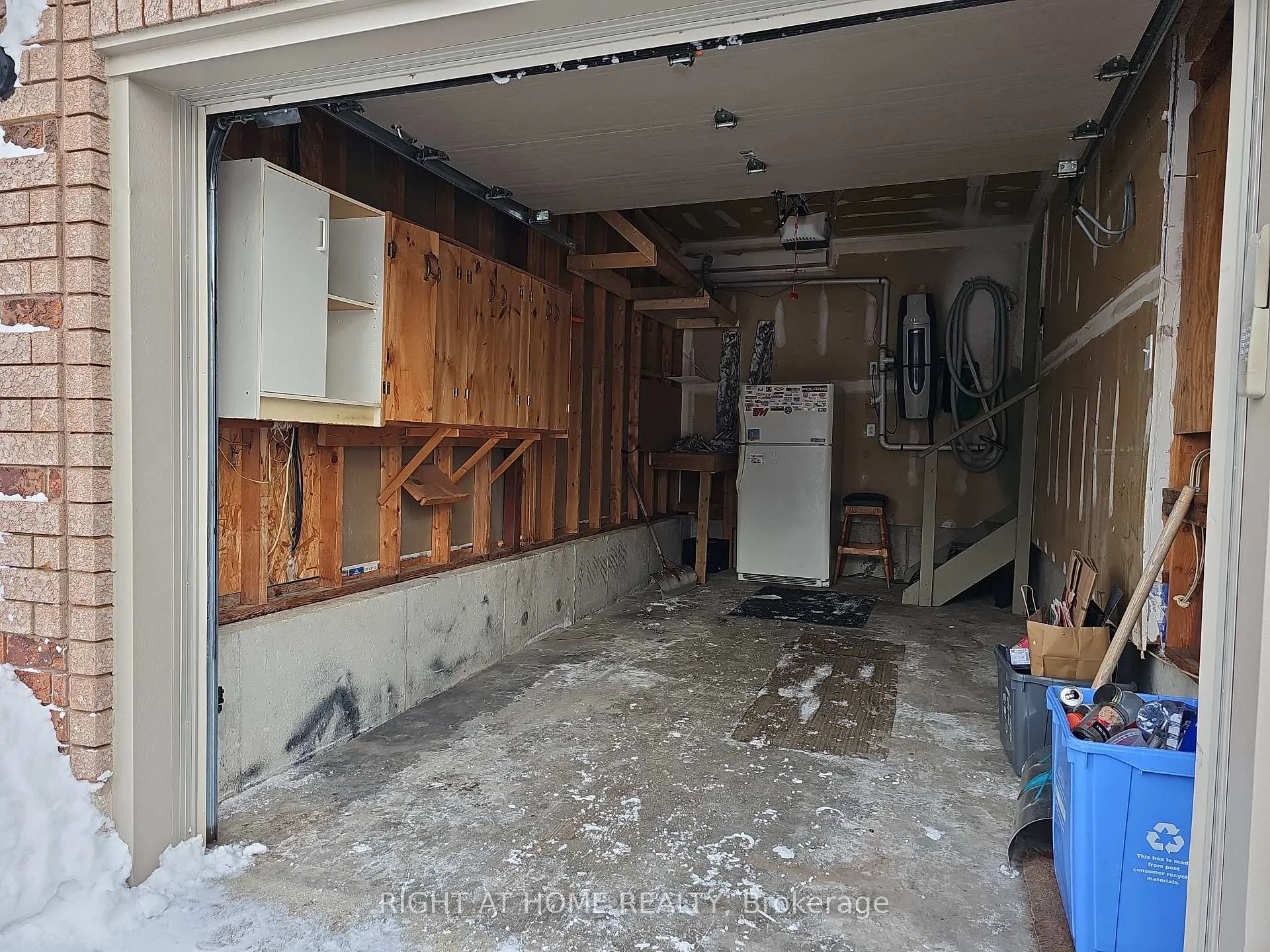 Photo 20 of 3 Wessenger Drive, Barrie, Holly — HOMEH