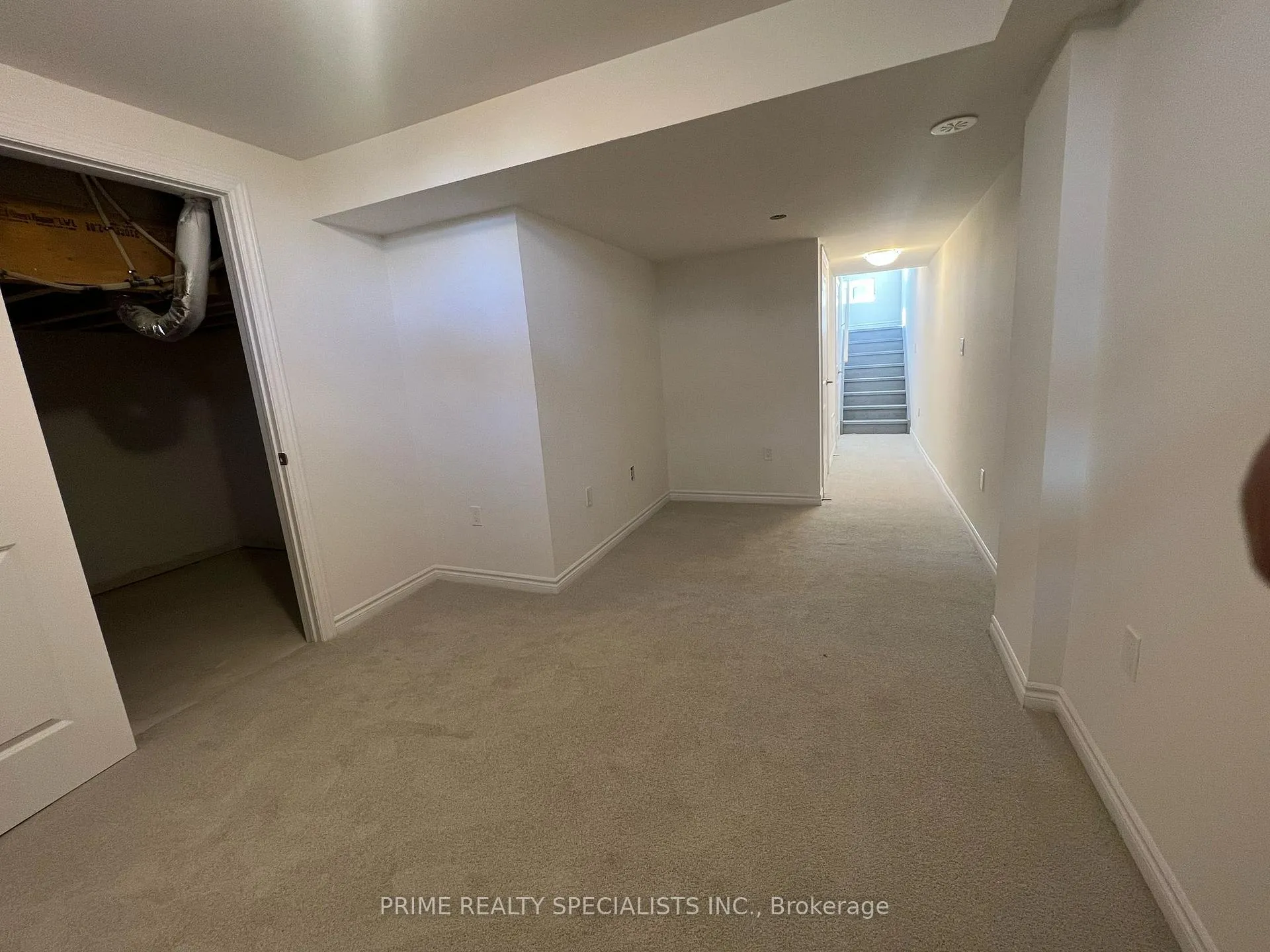 Photo 4 of 103 Paradox Street, Vaughan, Elder Mills — HOMEH