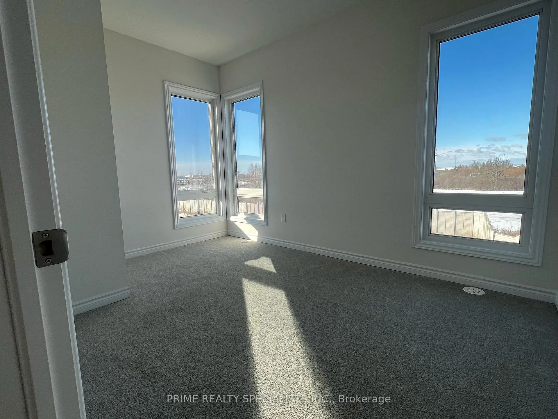 Photo 23 of 103 Paradox Street, Vaughan, Elder Mills — HOMEH