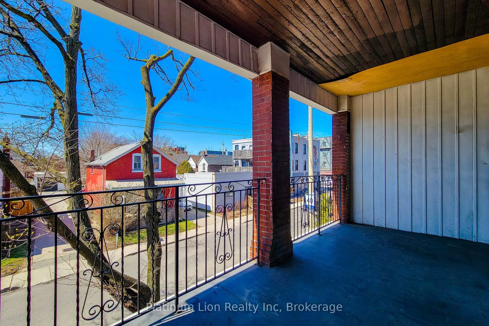 Photo 13 of 254 1/2 Emerald Street N, Hamilton, Stinson — HOMEH
