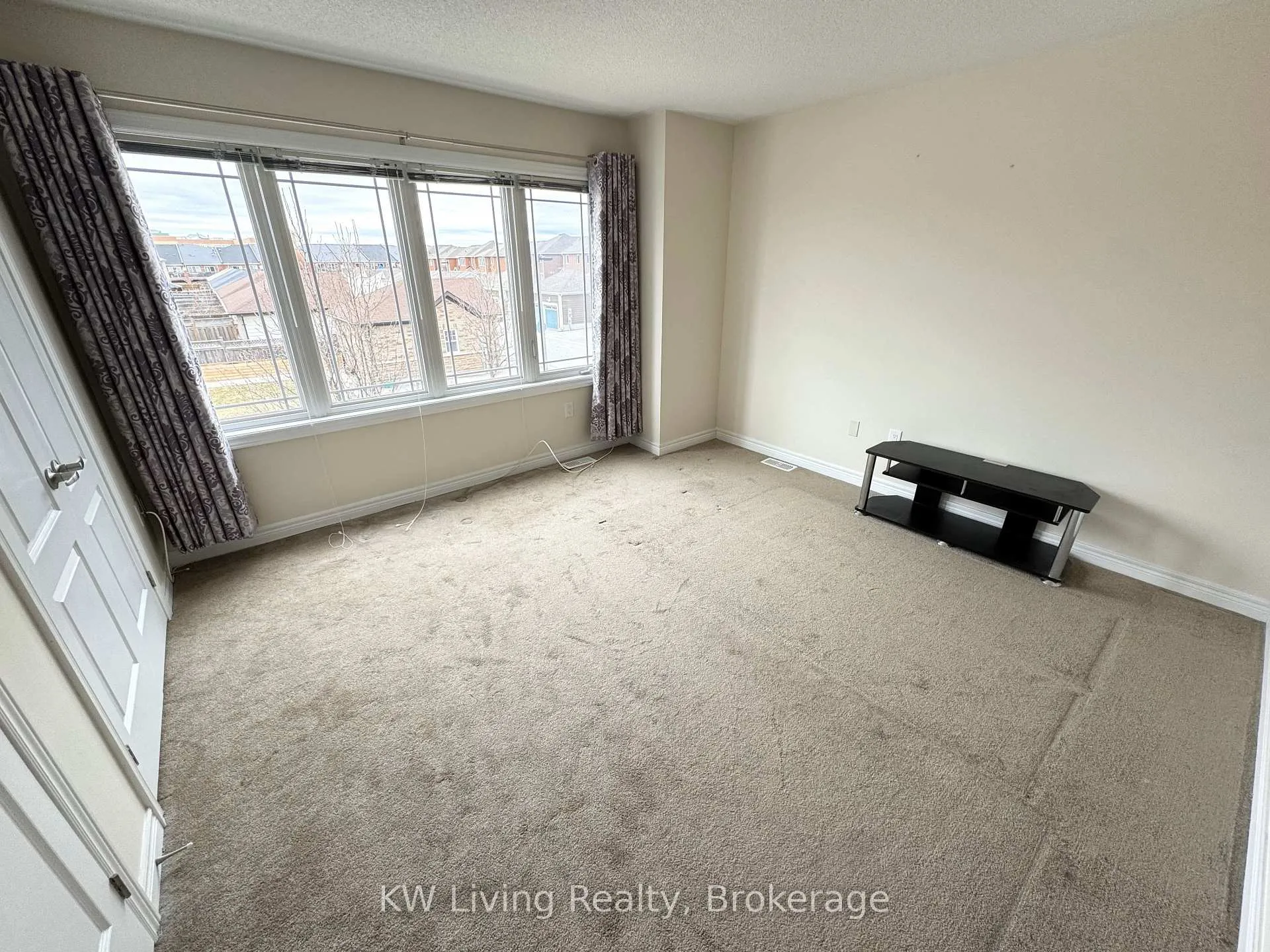 Photo 7 of 5 Dimma Street, Markham, Cornell — HOMEH