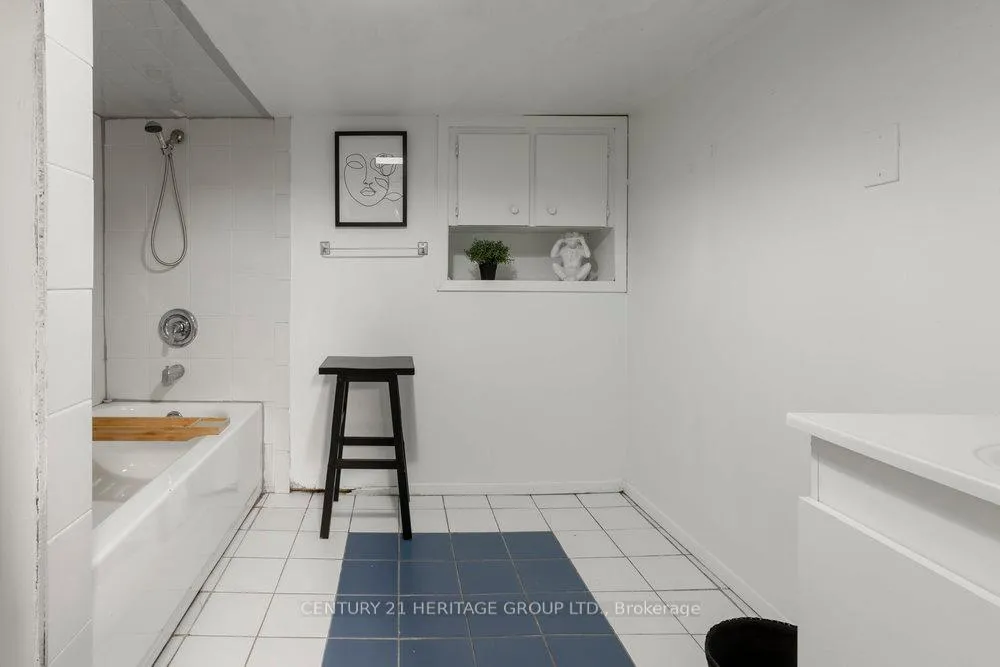 Photo 37 of Unit Main, 488 Catharine Street N, Hamilton, North End — HOMEH
