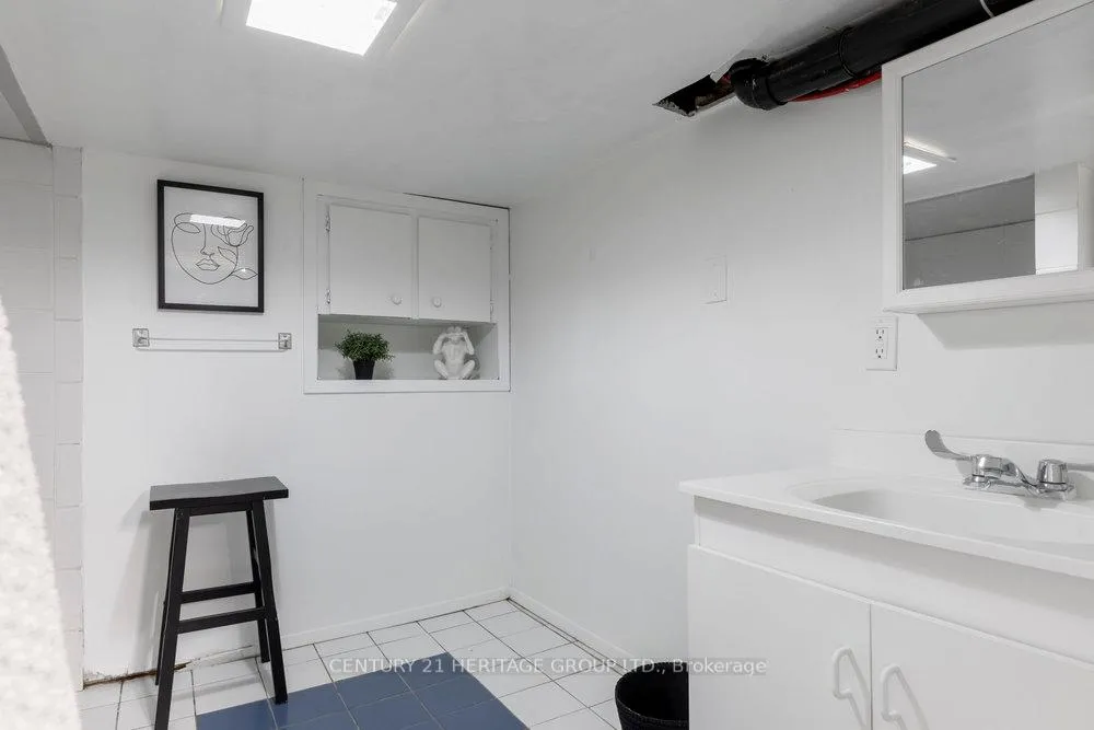 Photo 38 of Unit Main, 488 Catharine Street N, Hamilton, North End — HOMEH