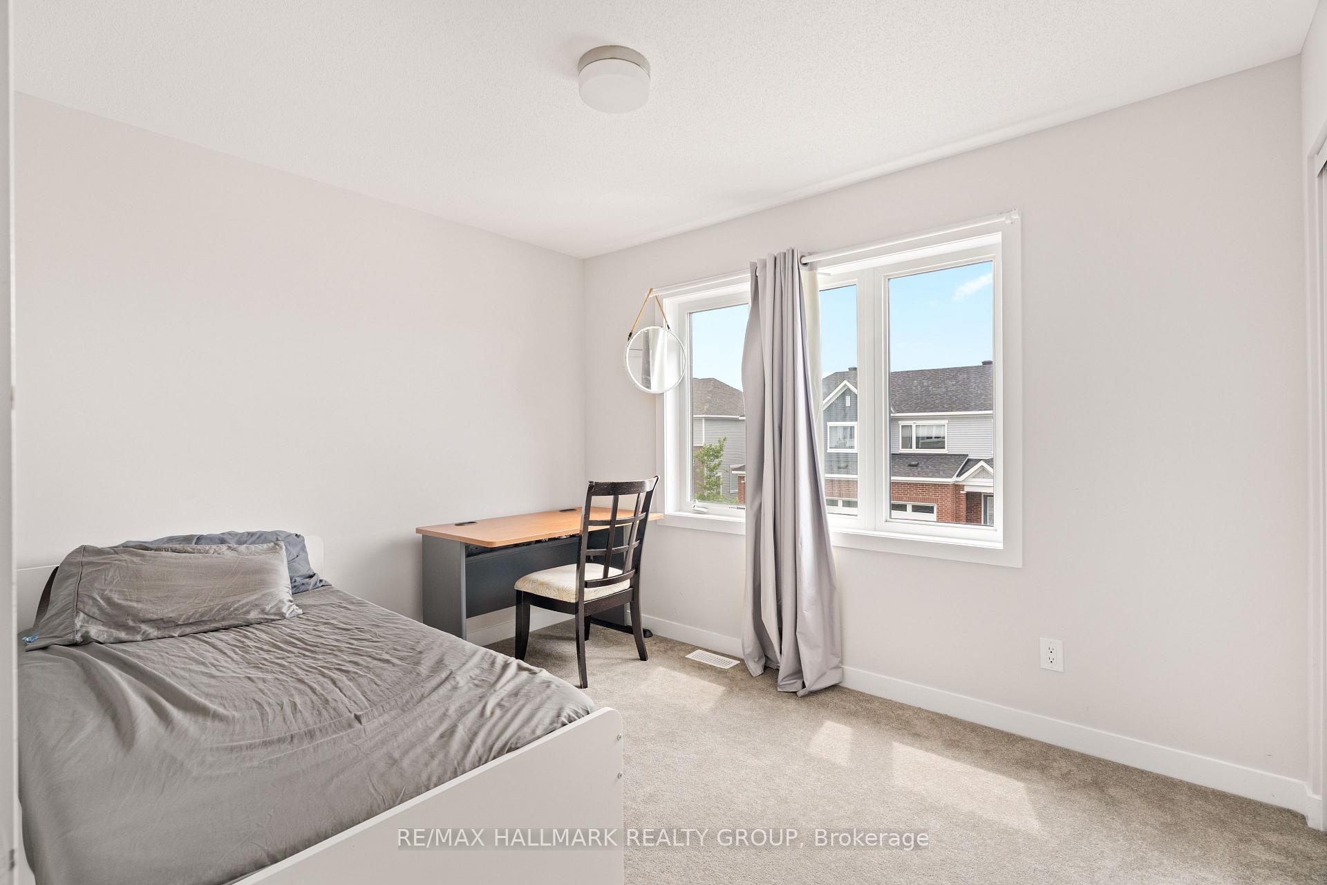 Photo 13 of 243 Surface Lane, Ottawa, Barrhaven - Half Moon Bay — HOMEH