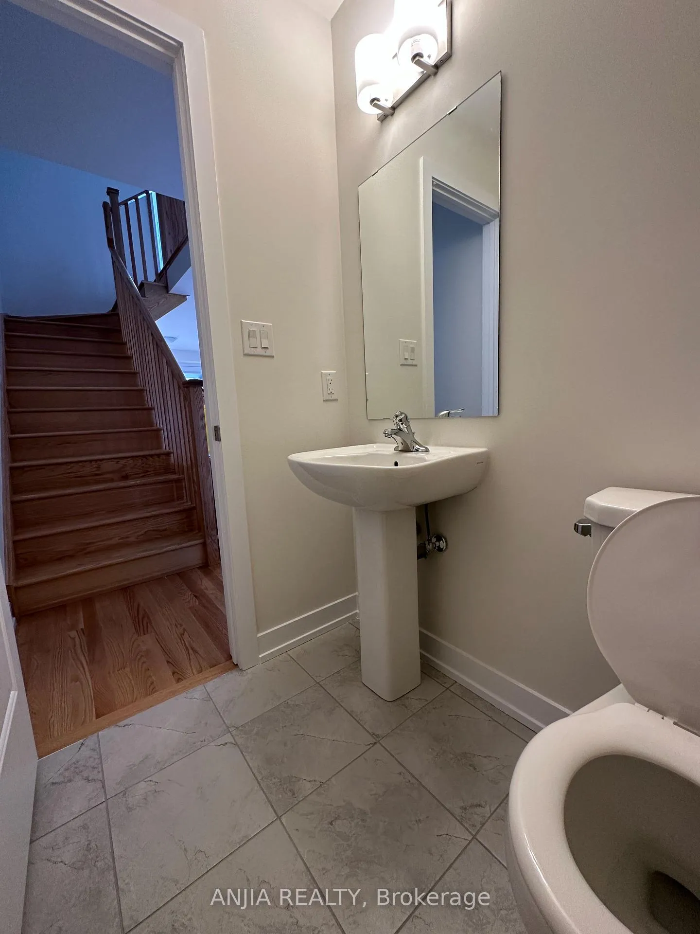 Photo 14 of 111 Stauffer Crescent, Markham, Cornell — HOMEH