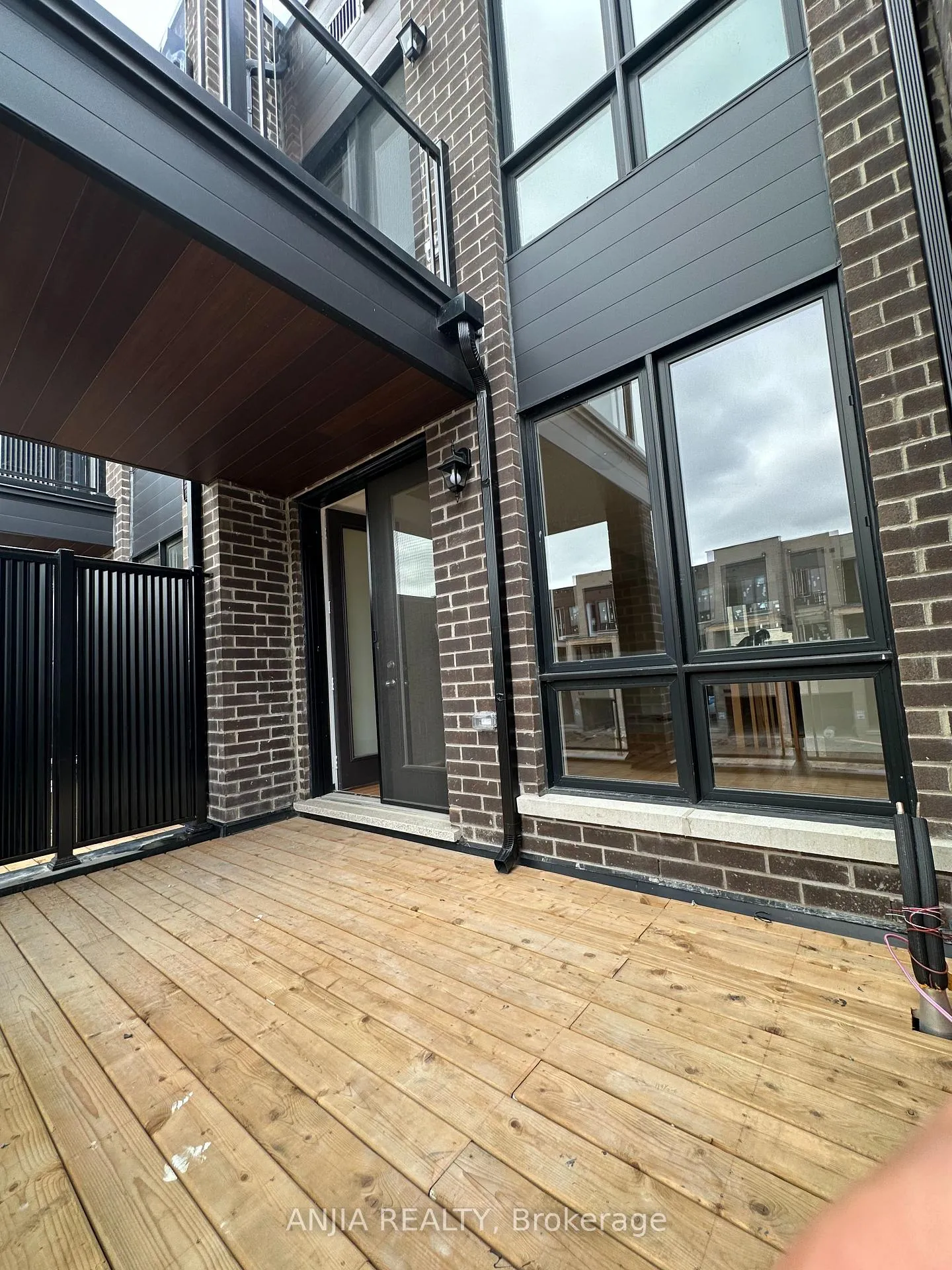 Photo 15 of 111 Stauffer Crescent, Markham, Cornell — HOMEH