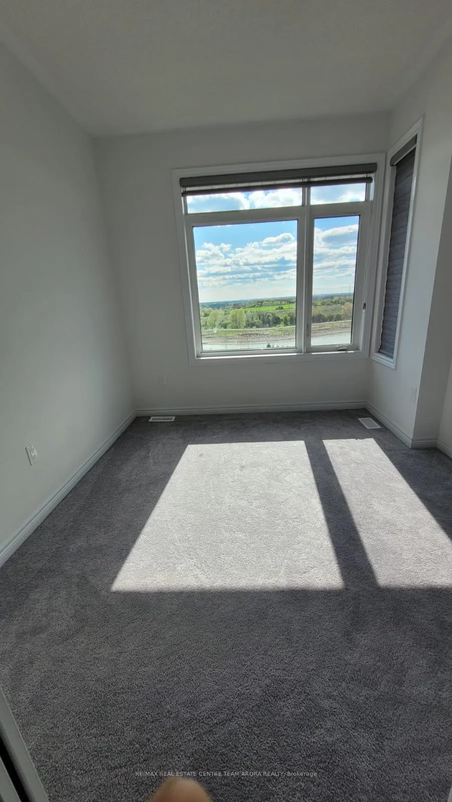 Photo 7 of 2027 Lowry Drive, Oshawa, Kedron — HOMEH