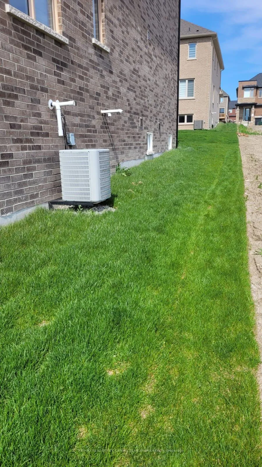 Photo 16 of 2027 Lowry Drive, Oshawa, Kedron — HOMEH