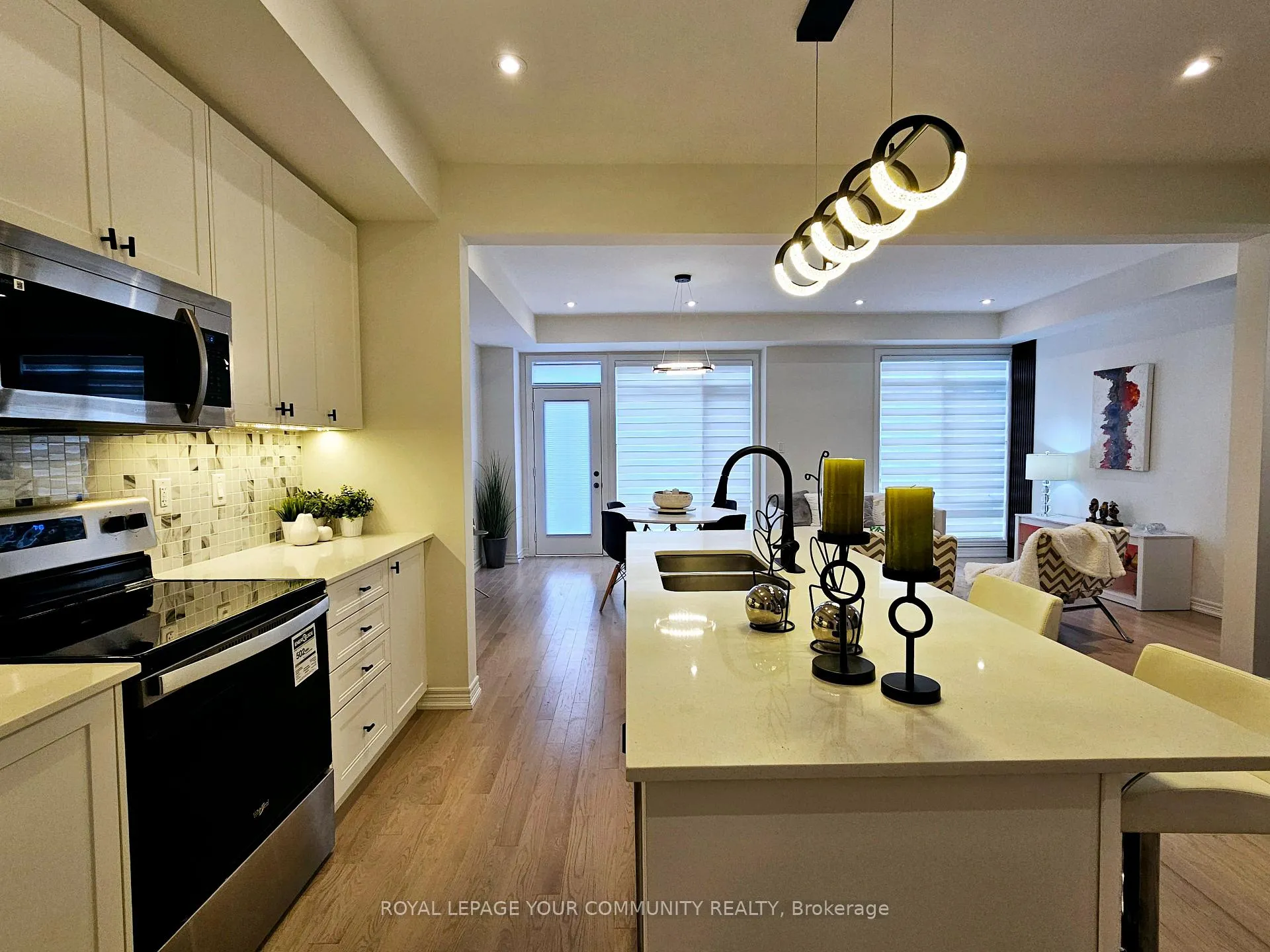 Photo 13 of 10 Broylio Lane, Ajax, South East — HOMEH