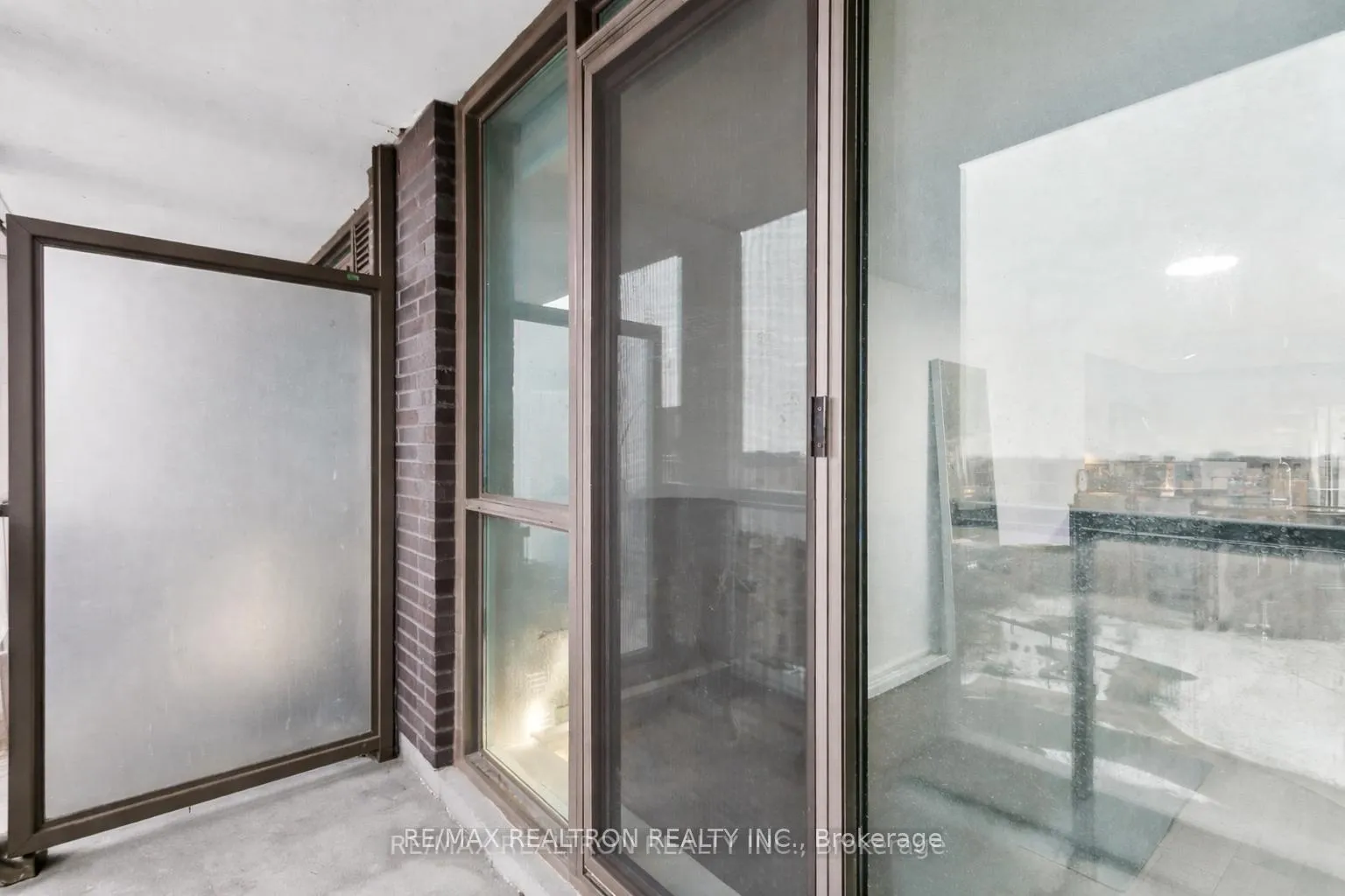 Photo 14 of Unit 803, 80 Esther Lorrie Drive, Etobicoke, West Humber-Clairville — HOMEH