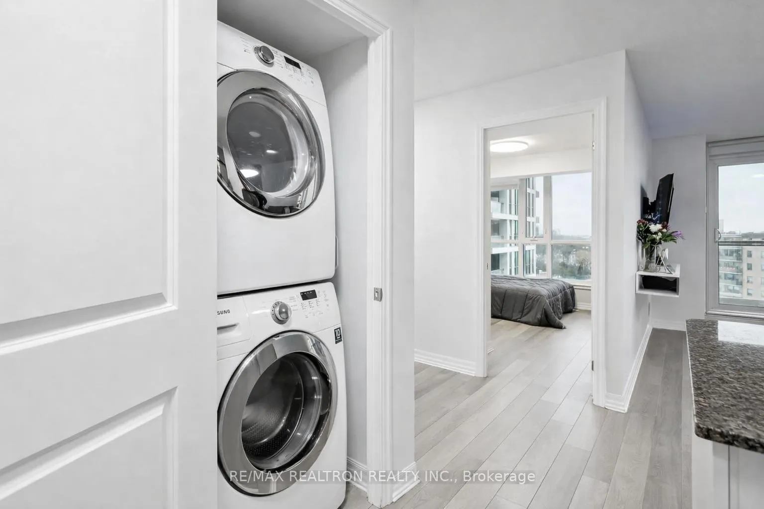 Photo 15 of Unit 803, 80 Esther Lorrie Drive, Etobicoke, West Humber-Clairville — HOMEH