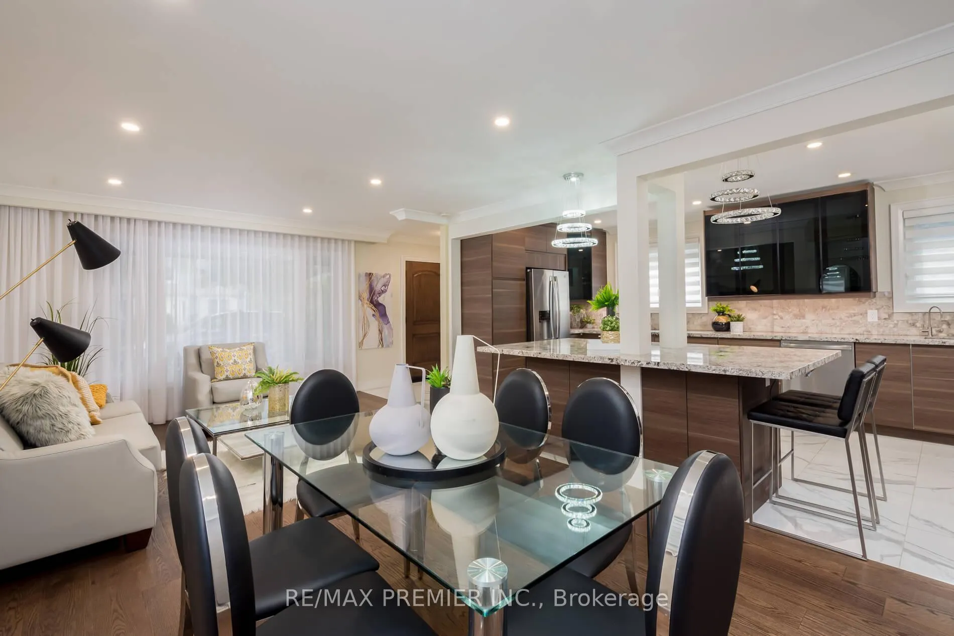 Photo 8 of Unit Upper, 110 Clarence Street, Vaughan, West Woodbridge — HOMEH