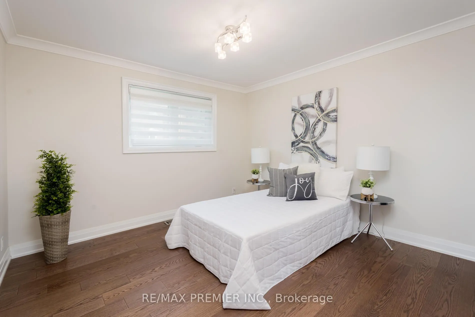 Photo 17 of Unit Upper, 110 Clarence Street, Vaughan, West Woodbridge — HOMEH
