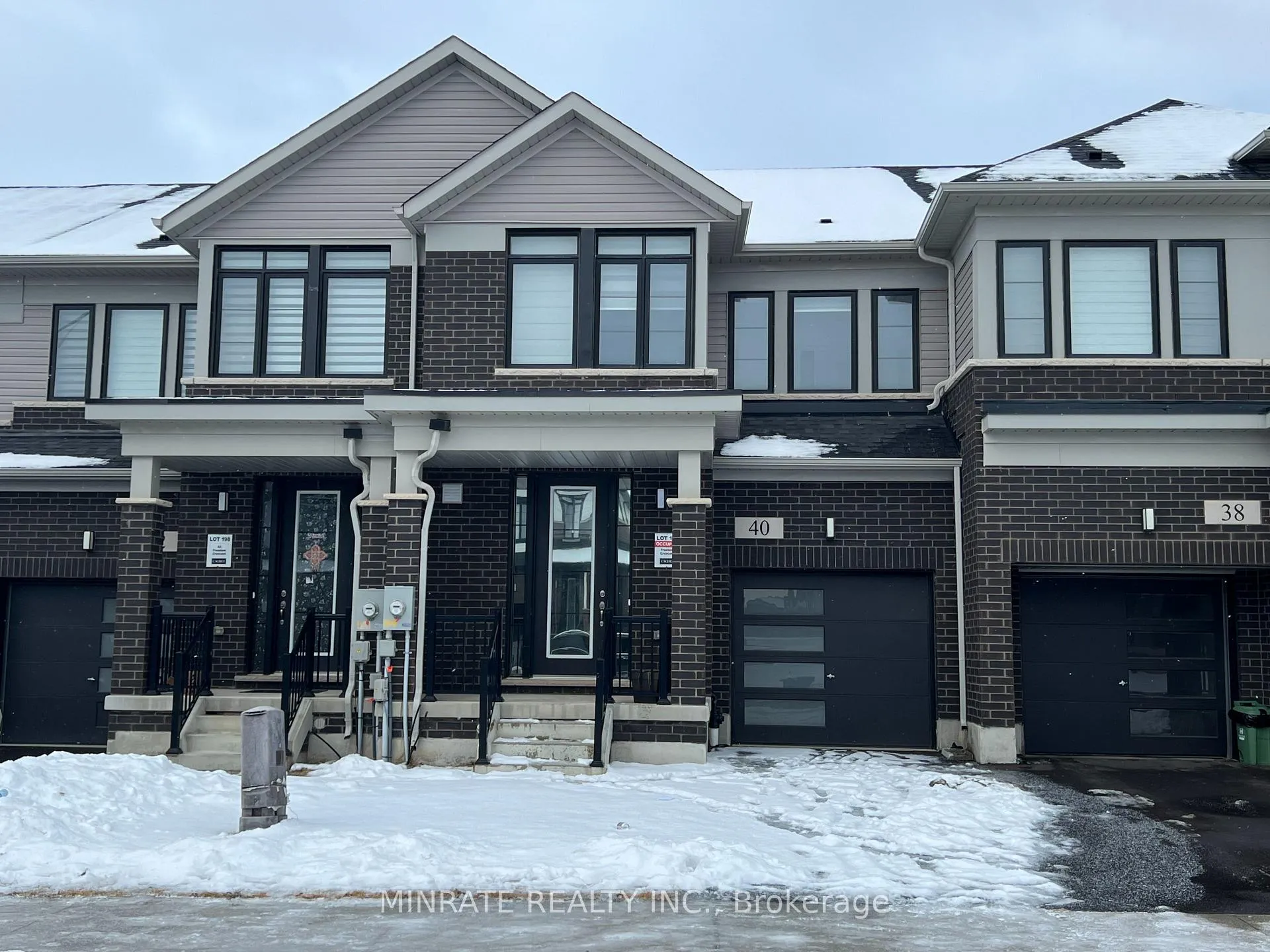 Front of 40 Freedom Crescent