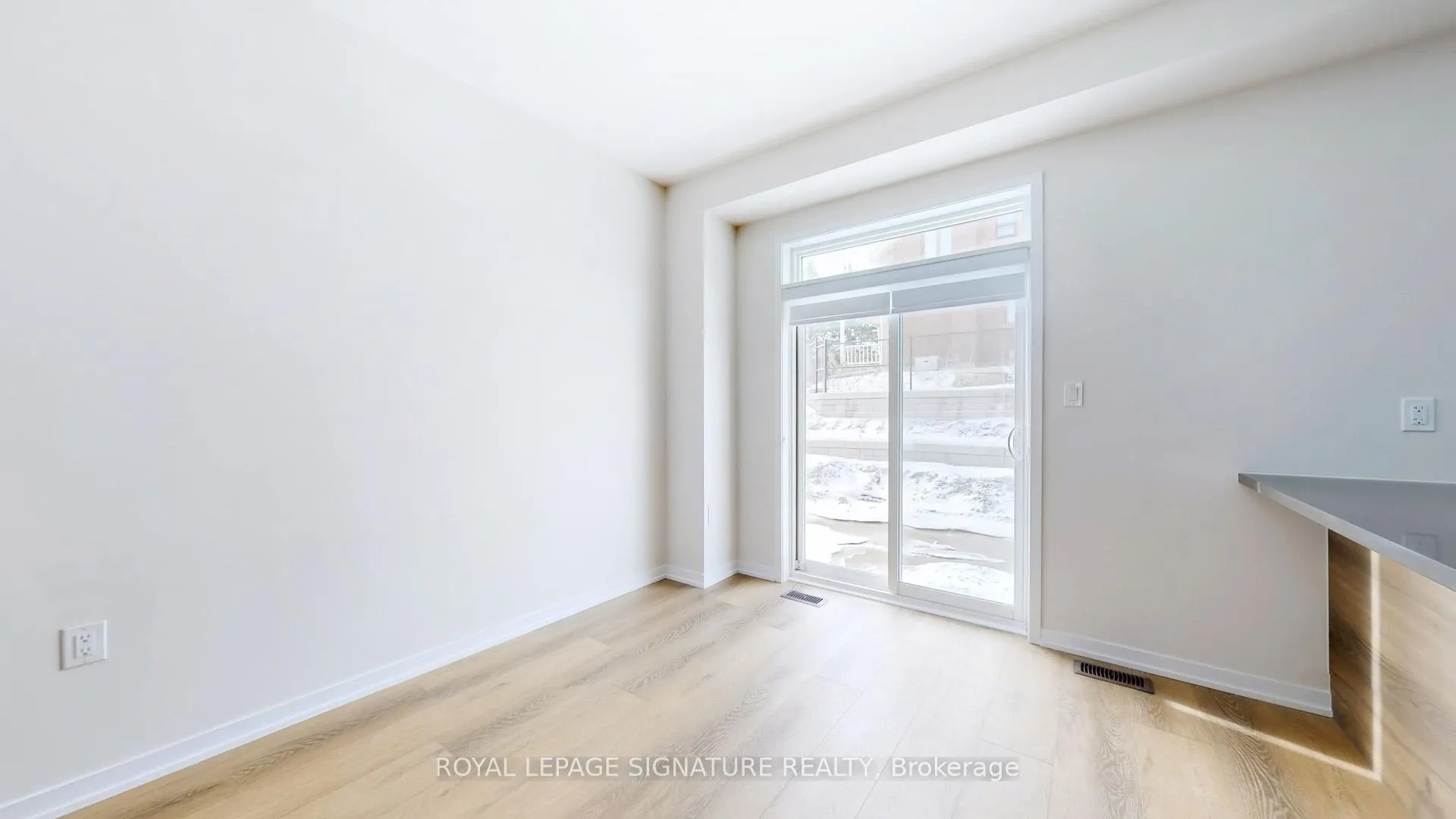 Photo 8 of 1530 Wheatcroft Drive, Oshawa, Kedron — HOMEH