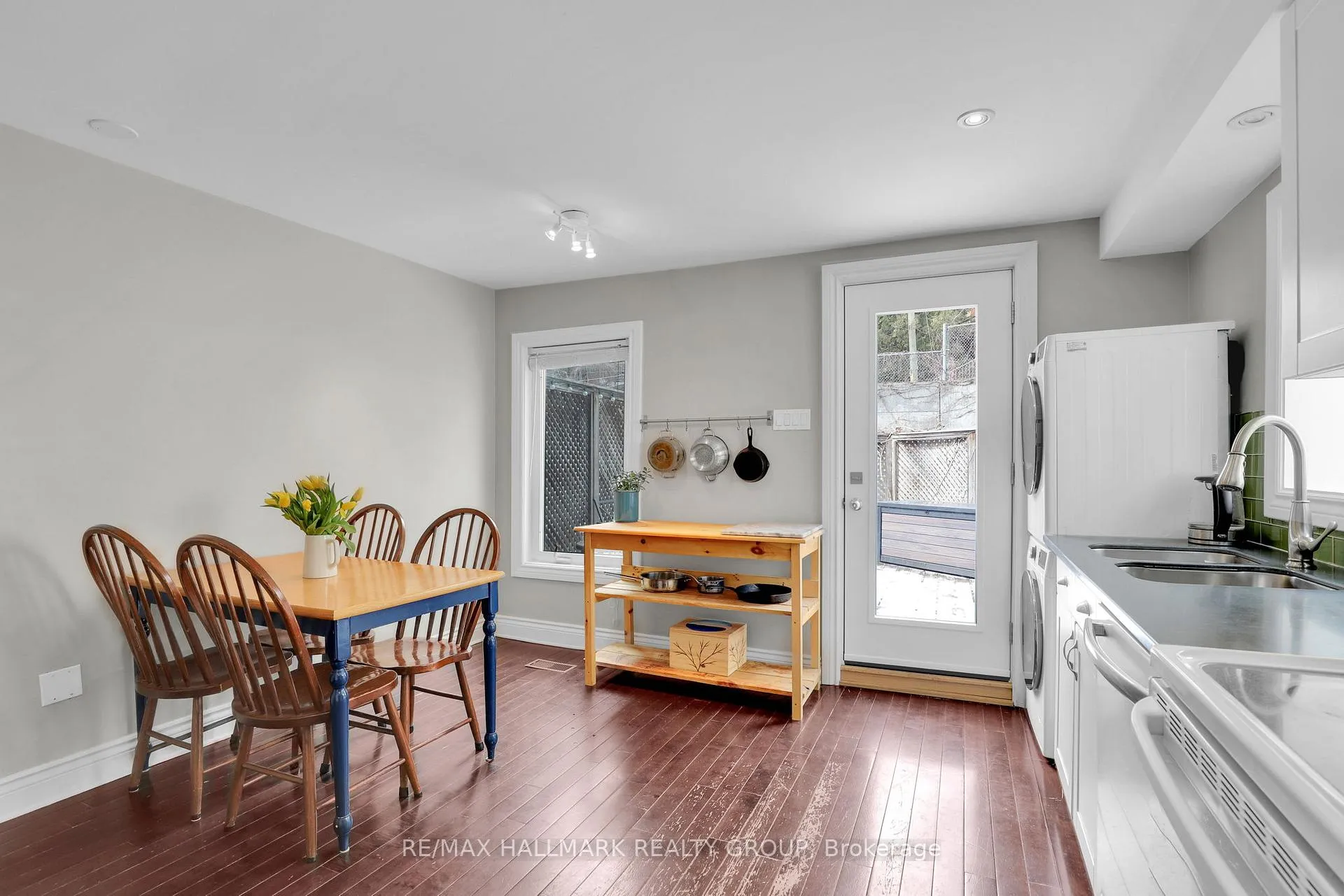 Photo 11 of 30 Adelaide Street, Ottawa, Glebe — HOMEH