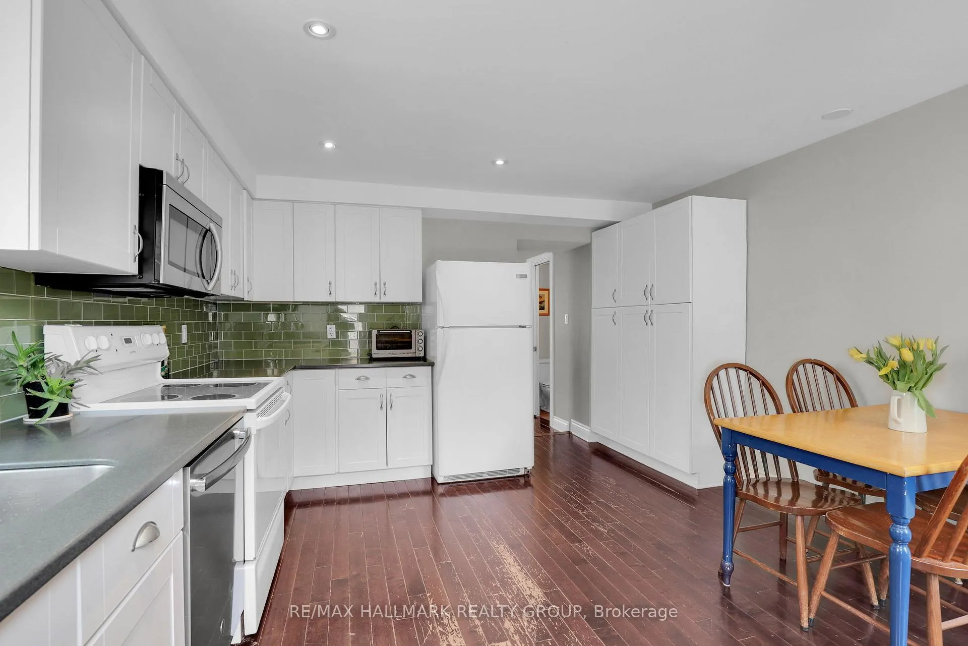 Photo 13 of 30 Adelaide Street, Ottawa, Glebe — HOMEH