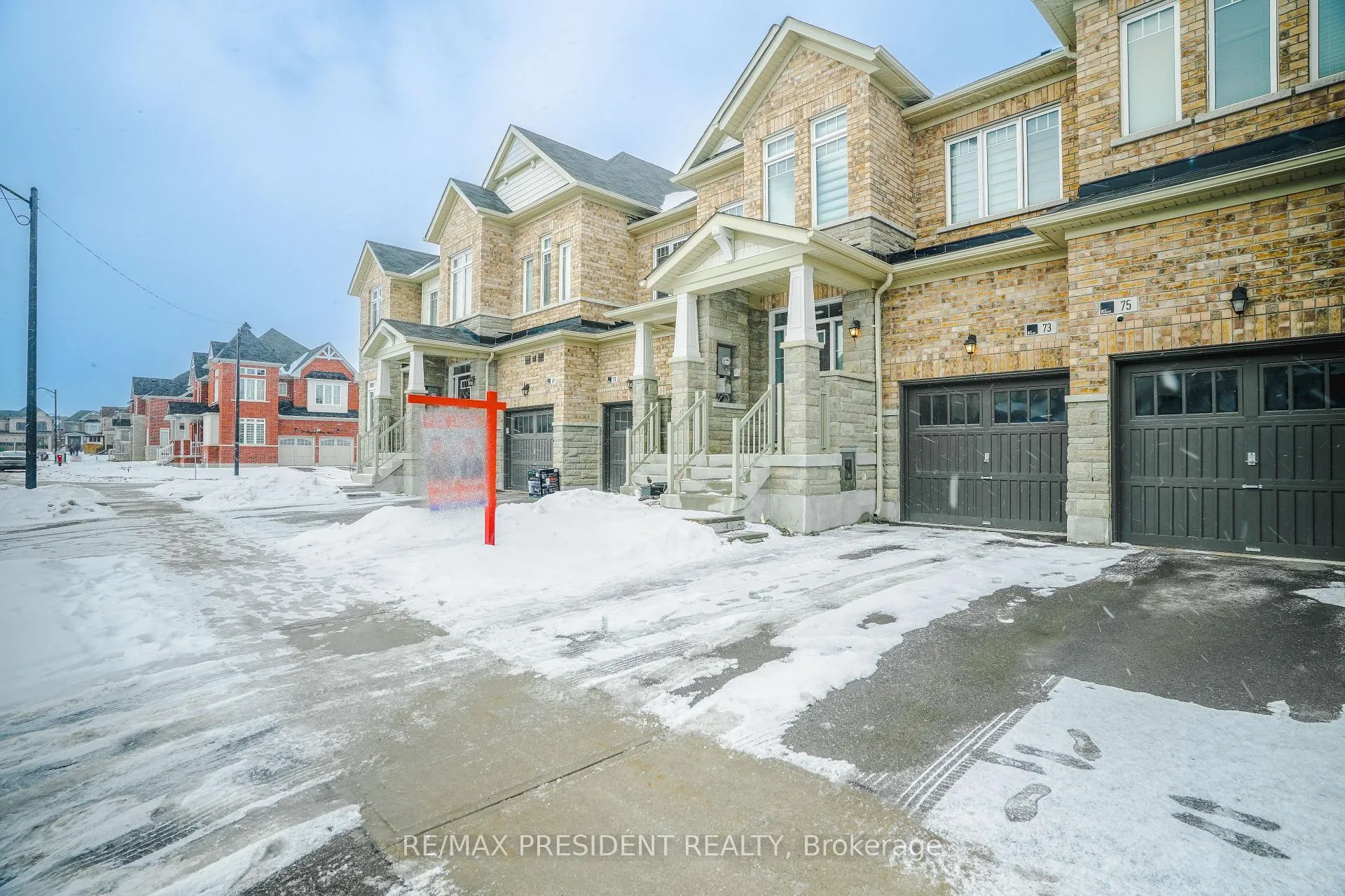 Front of 73 Tundra Road