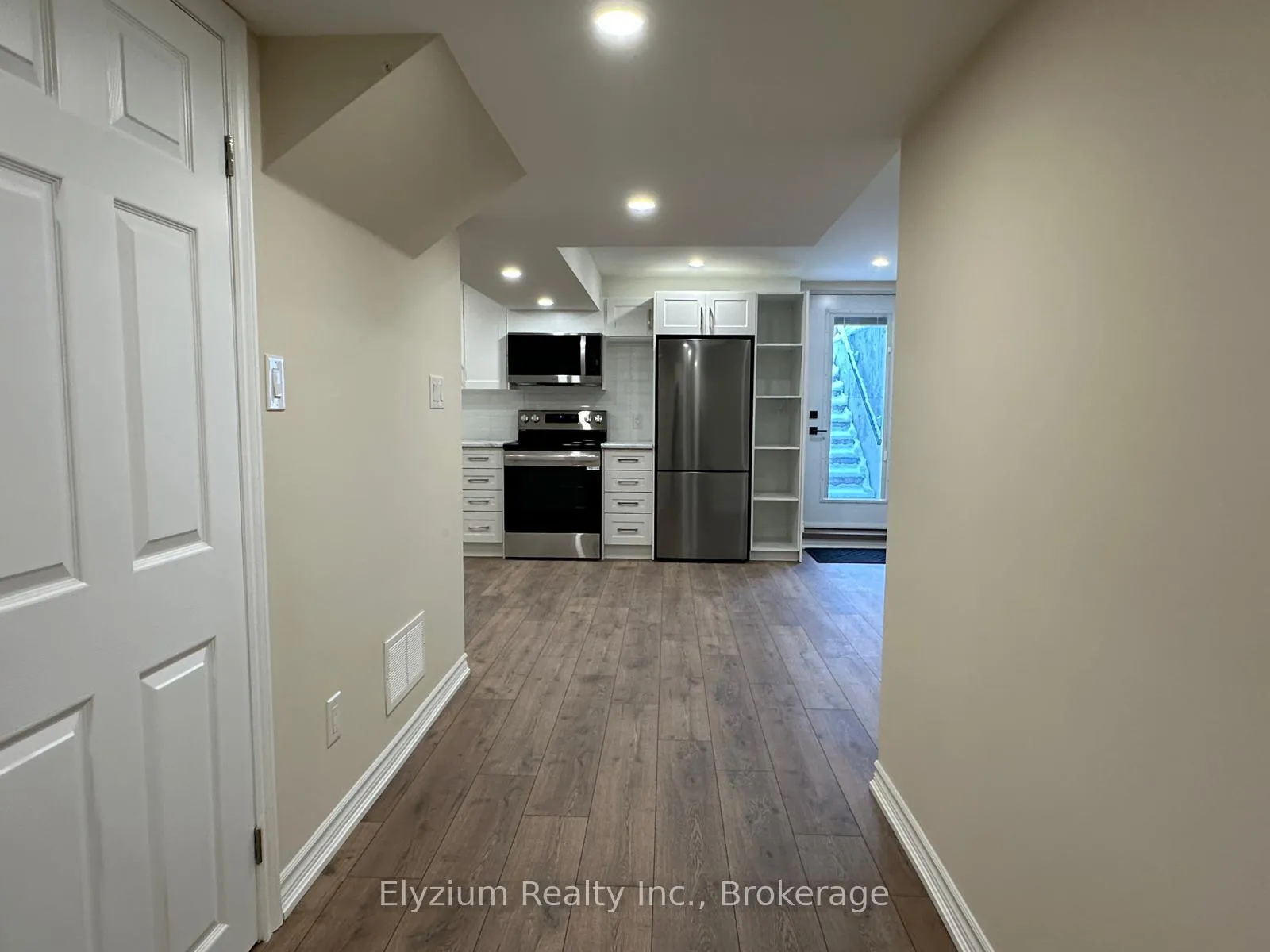 Photo 3 of Unit Lower, 49 Robertson Road, Hamilton, Ancaster — HOMEH