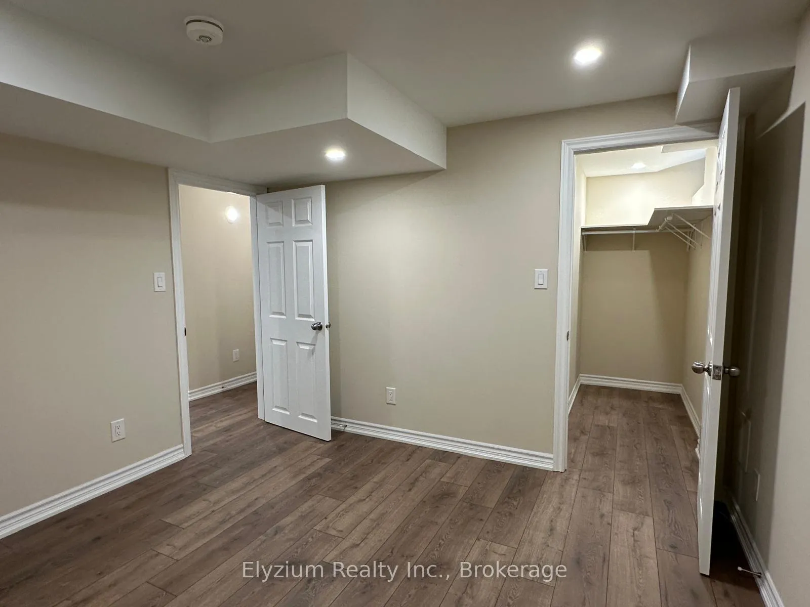 Photo 11 of Unit Lower, 49 Robertson Road, Hamilton, Ancaster — HOMEH