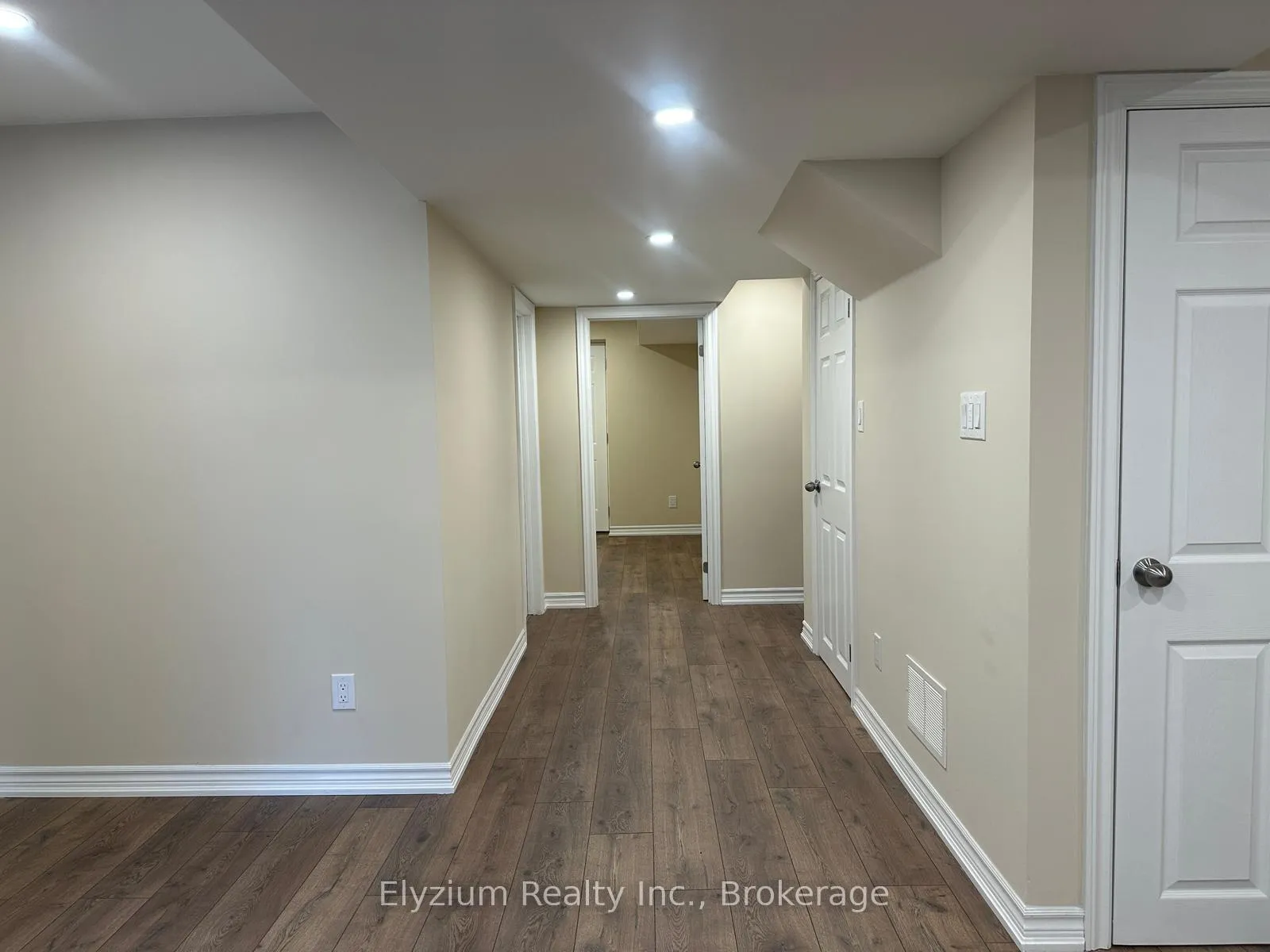 Photo 14 of Unit Lower, 49 Robertson Road, Hamilton, Ancaster — HOMEH