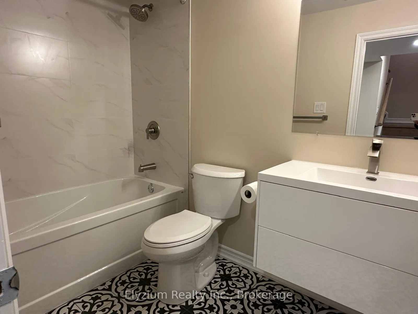 Photo 16 of Unit Lower, 49 Robertson Road, Hamilton, Ancaster — HOMEH